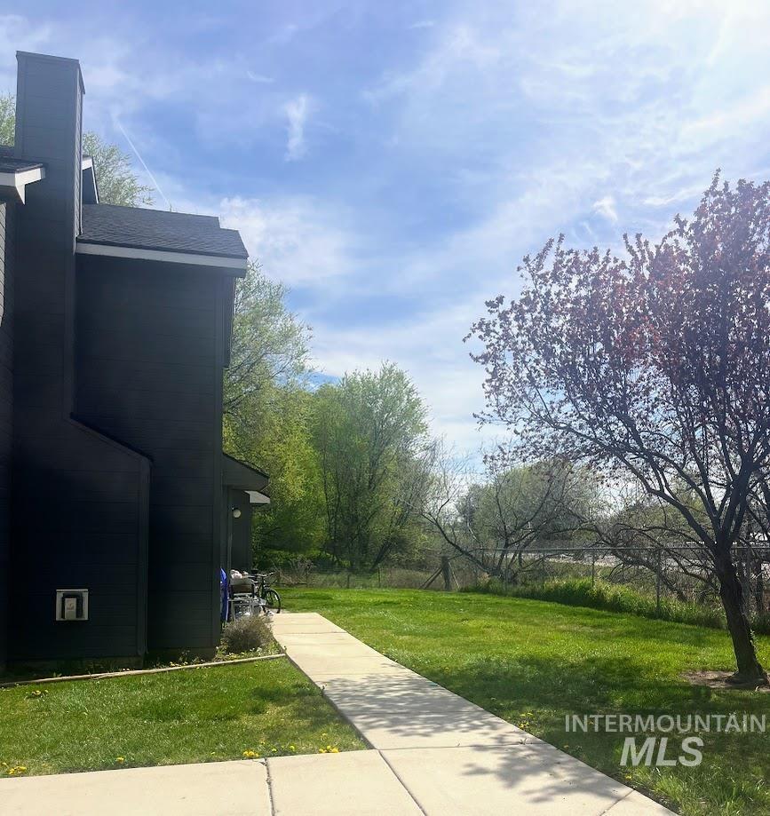 1426 E Sharons Loop, Nampa, Idaho 83686, 2 Bedrooms, 2 Bathrooms, Residential Income For Sale, Price $750,000, 98981298