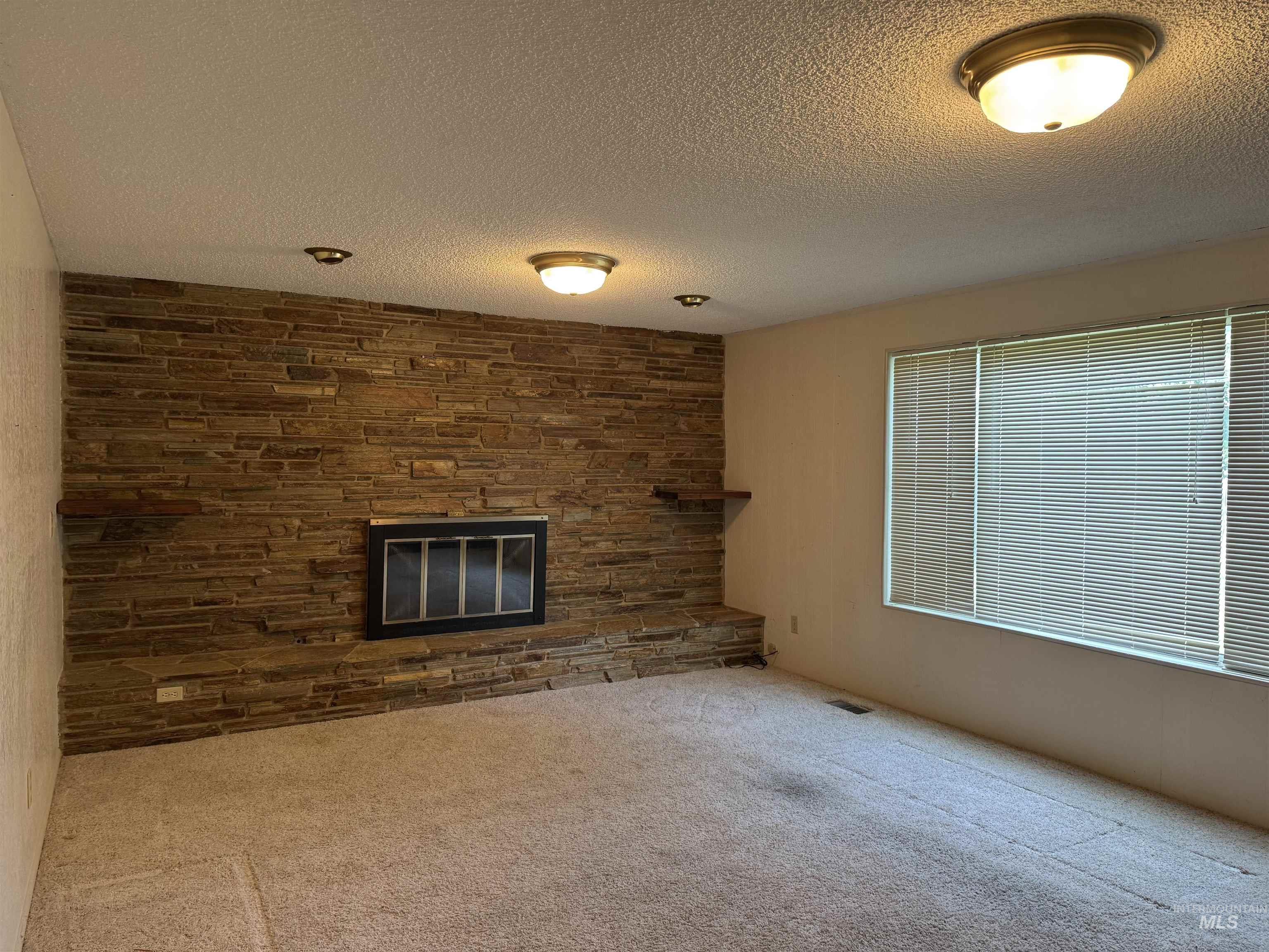 5210 N Decatur, Boise, Idaho 83704, 4 Bedrooms, 2.5 Bathrooms, Residential For Sale, Price $430,000, 98981303