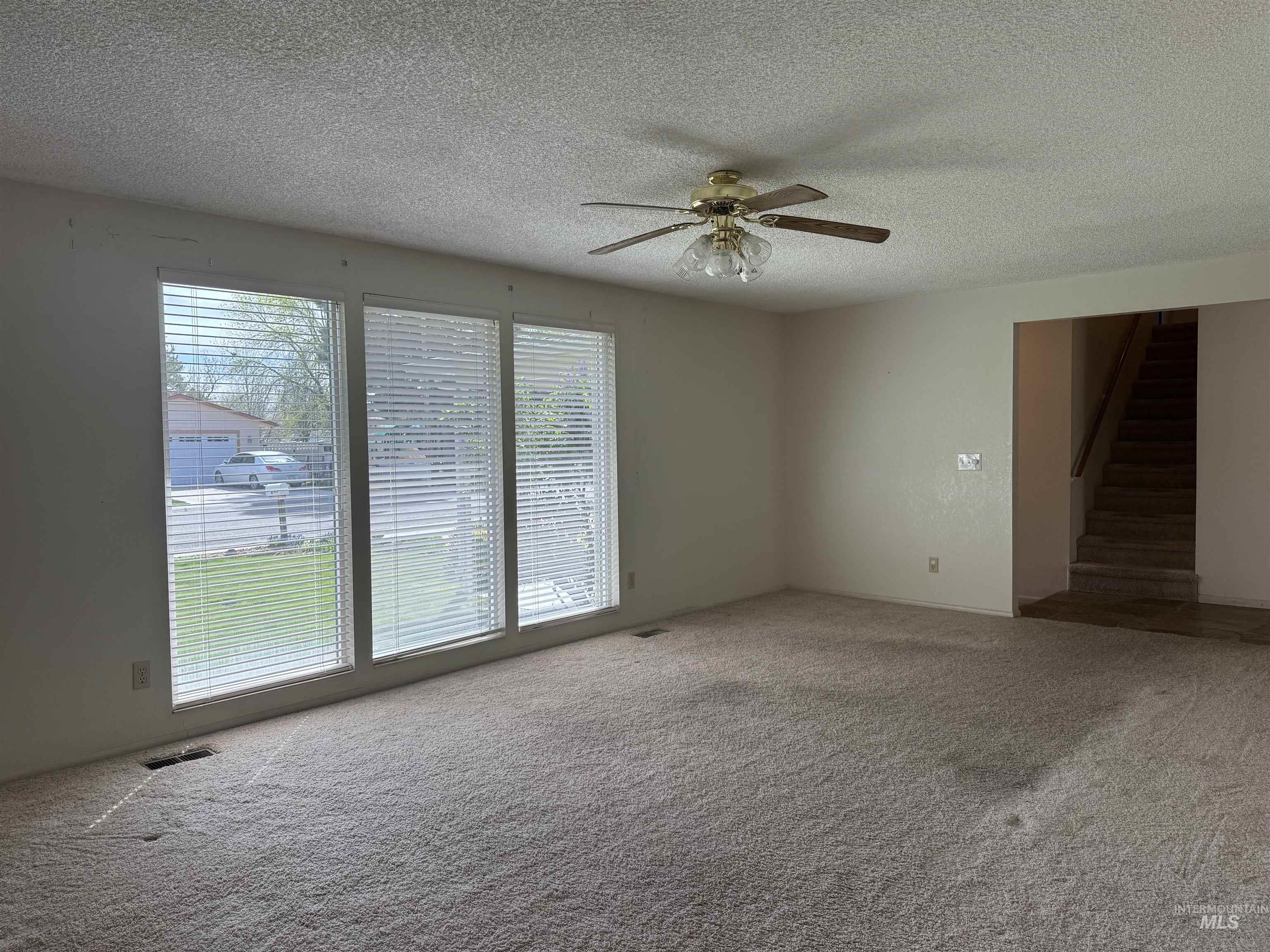 5210 N Decatur, Boise, Idaho 83704, 4 Bedrooms, 2.5 Bathrooms, Residential For Sale, Price $430,000, 98981303