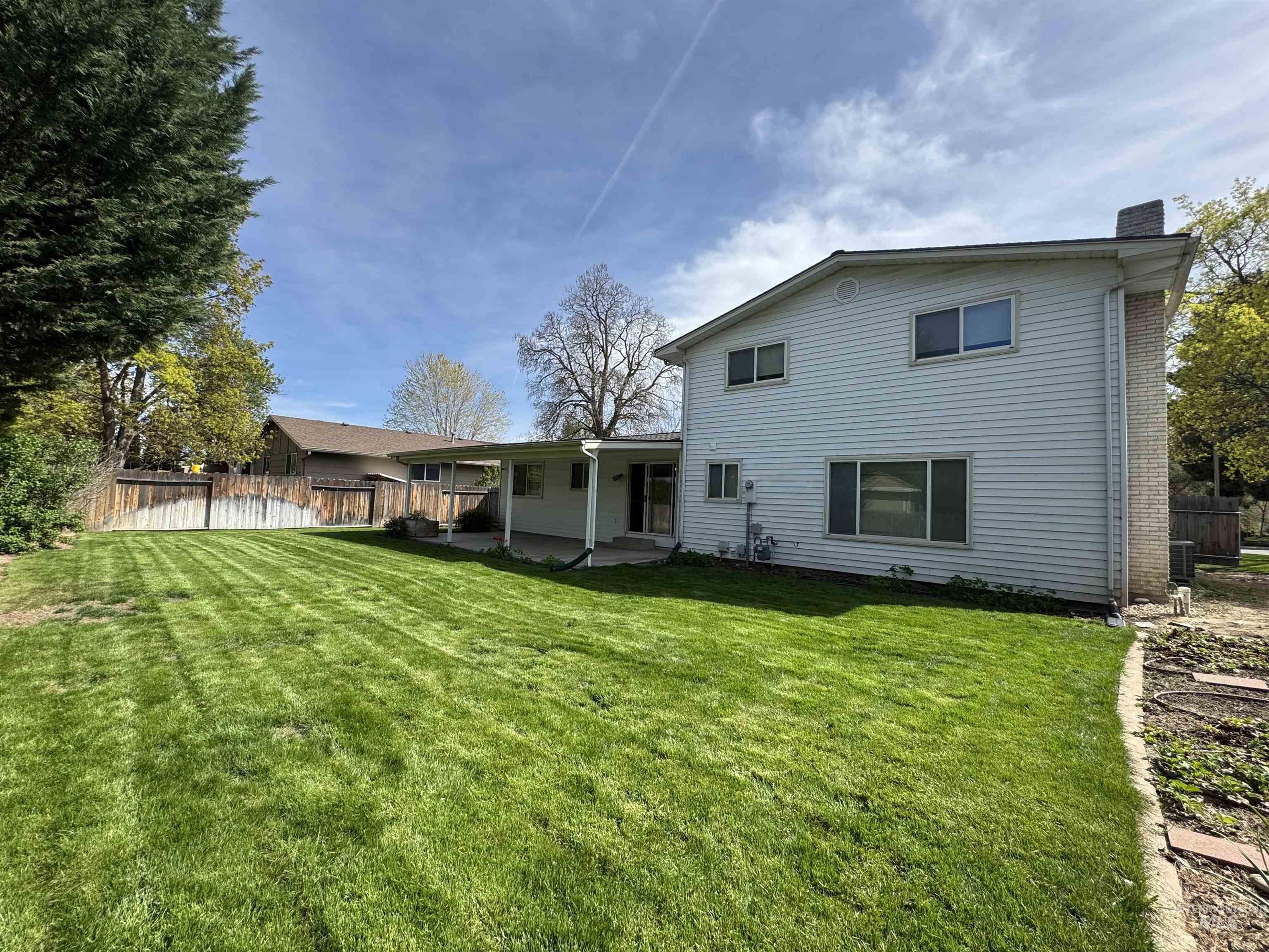 5210 N Decatur, Boise, Idaho 83704, 4 Bedrooms, 2.5 Bathrooms, Residential For Sale, Price $430,000, 98981303