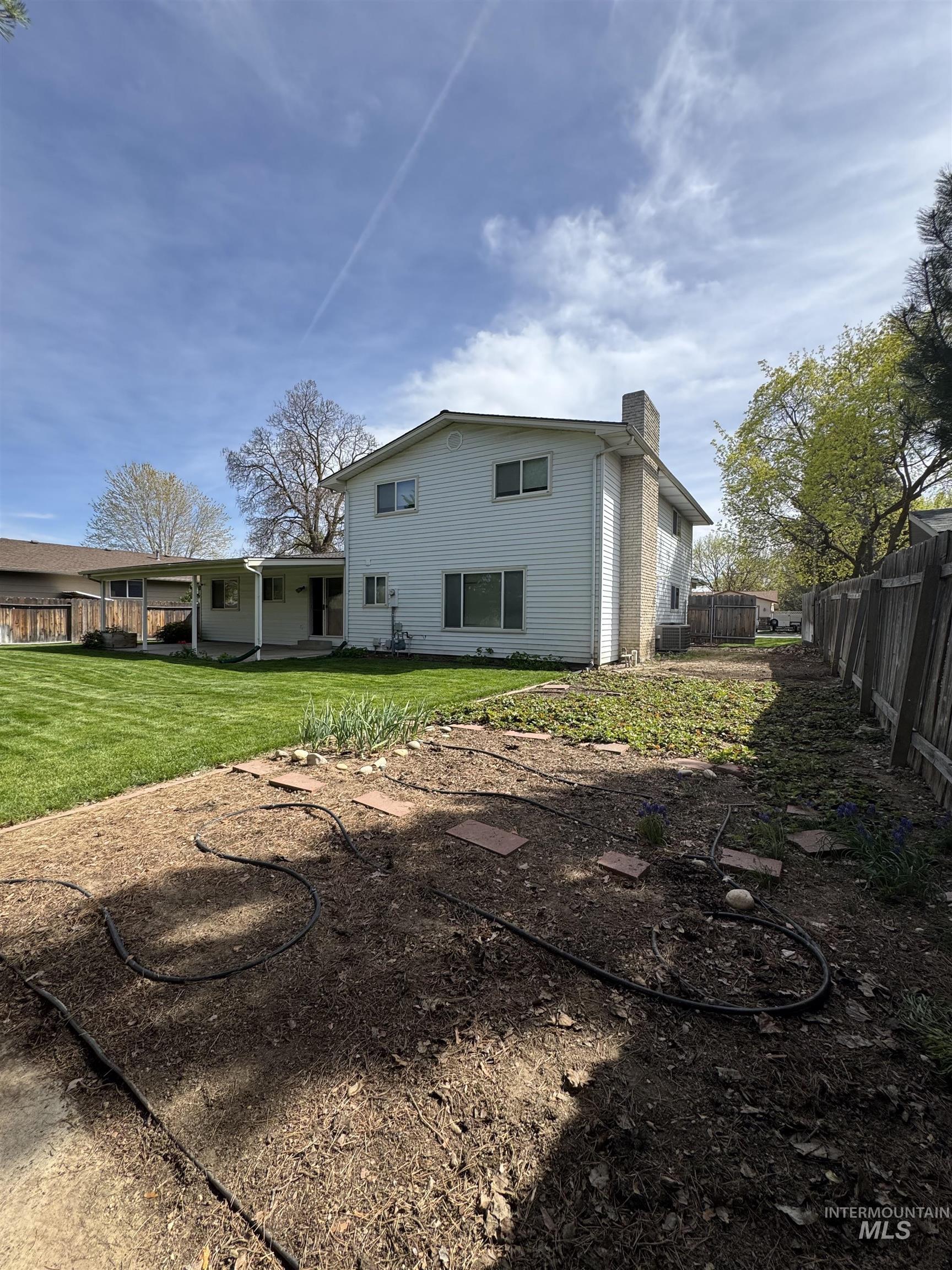 5210 N Decatur, Boise, Idaho 83704, 4 Bedrooms, 2.5 Bathrooms, Residential For Sale, Price $430,000, 98981303