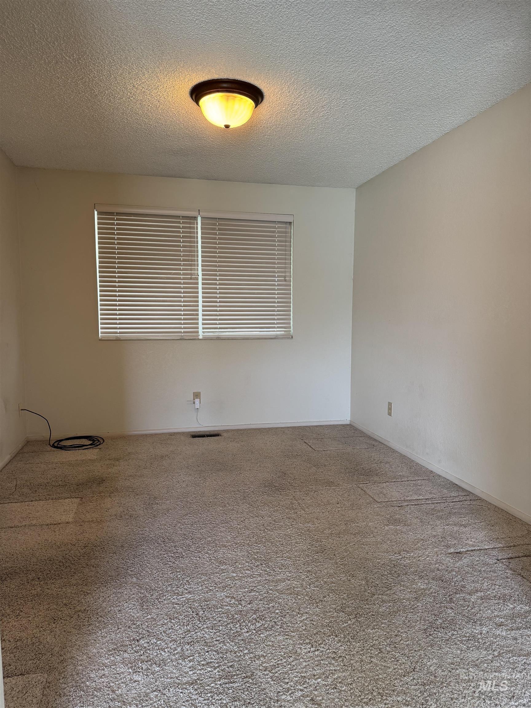 5210 N Decatur, Boise, Idaho 83704, 4 Bedrooms, 2.5 Bathrooms, Residential For Sale, Price $430,000, 98981303