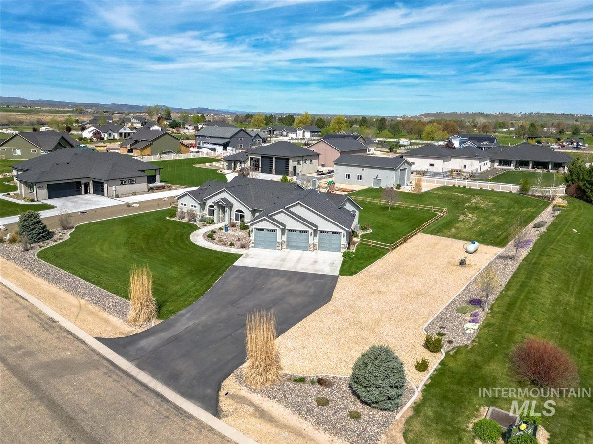 28024 Rivers Edge St, Wilder, Idaho 83676, 3 Bedrooms, 2.5 Bathrooms, Residential For Sale, Price $825,000, 98981306