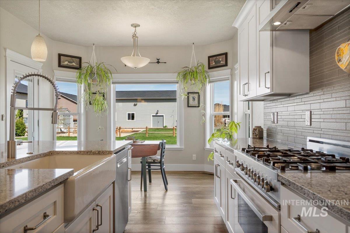 28024 Rivers Edge St, Wilder, Idaho 83676, 3 Bedrooms, 2.5 Bathrooms, Residential For Sale, Price $825,000, 98981306