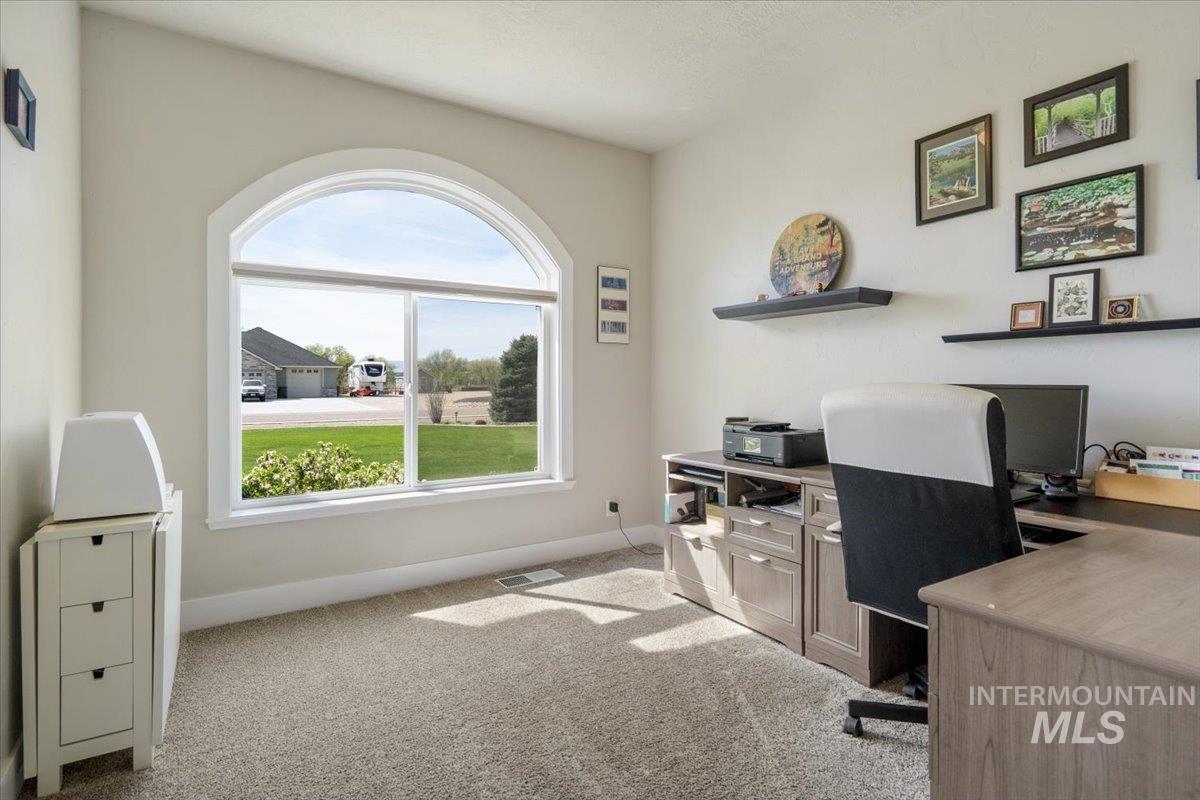 28024 Rivers Edge St, Wilder, Idaho 83676, 3 Bedrooms, 2.5 Bathrooms, Residential For Sale, Price $825,000, 98981306