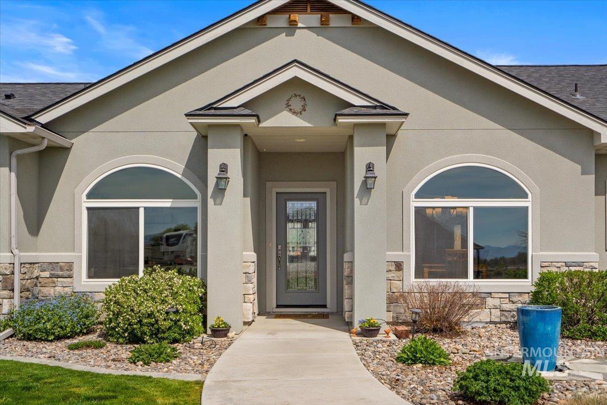 28024 Rivers Edge St, Wilder, Idaho 83676, 3 Bedrooms, 2.5 Bathrooms, Residential For Sale, Price $825,000, 98981306