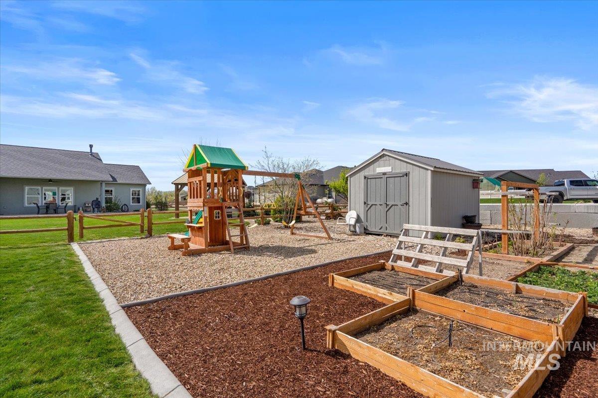 28024 Rivers Edge St, Wilder, Idaho 83676, 3 Bedrooms, 2.5 Bathrooms, Residential For Sale, Price $825,000, 98981306