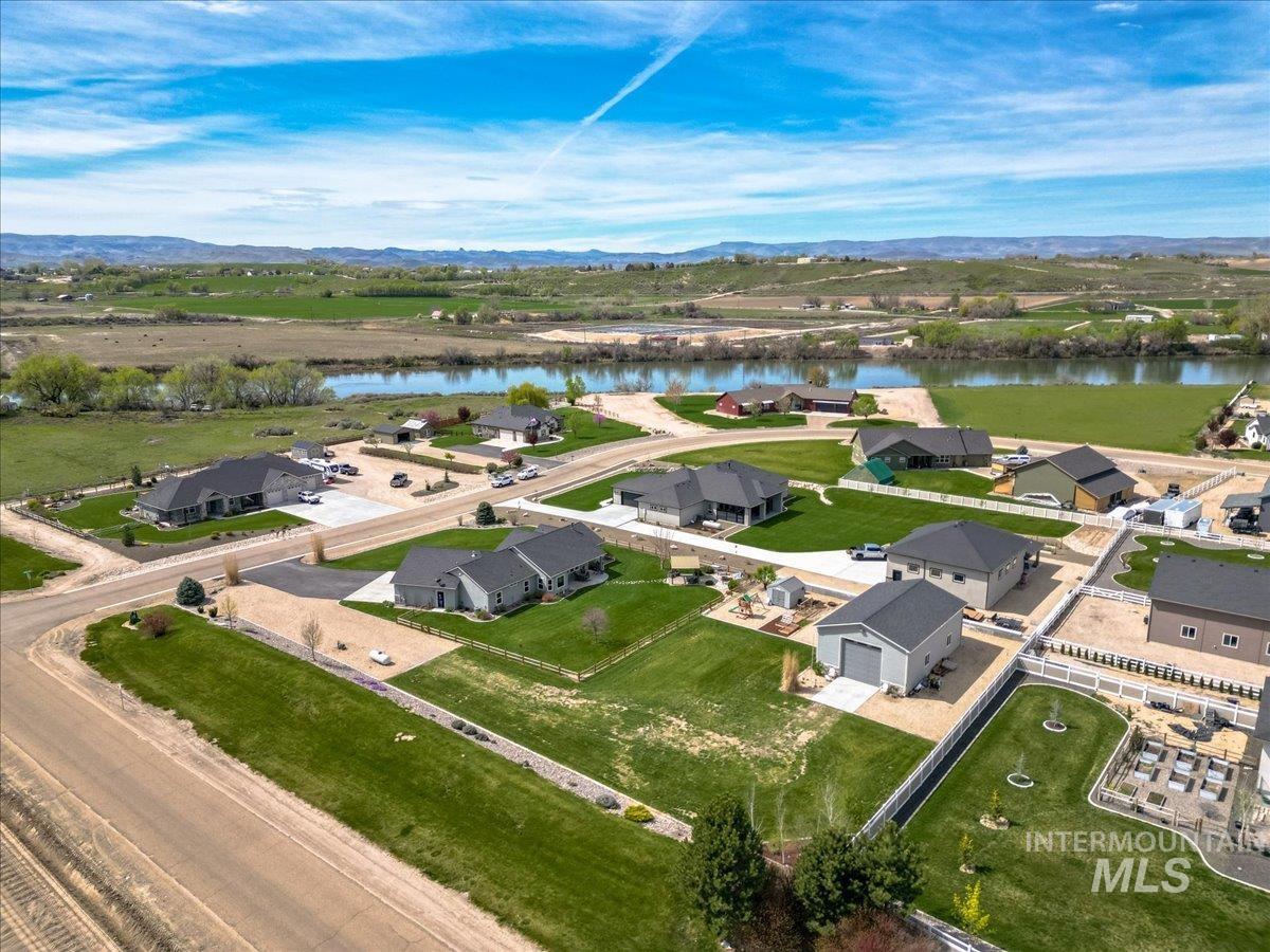 28024 Rivers Edge St, Wilder, Idaho 83676, 3 Bedrooms, 2.5 Bathrooms, Residential For Sale, Price $825,000, 98981306