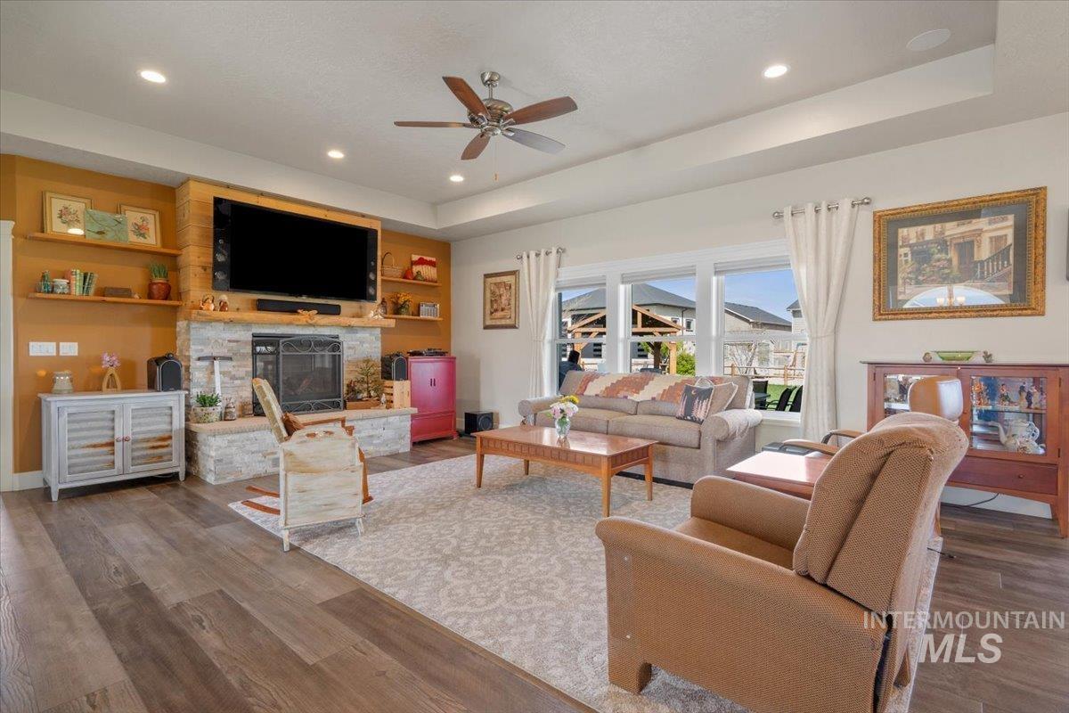 28024 Rivers Edge St, Wilder, Idaho 83676, 3 Bedrooms, 2.5 Bathrooms, Residential For Sale, Price $825,000, 98981306