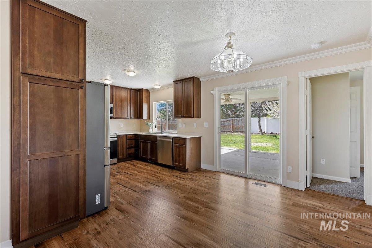 2824 Bristol Ave., Caldwell, Idaho 83605, 5 Bedrooms, 2.5 Bathrooms, Residential For Sale, Price $424,900, 98981308