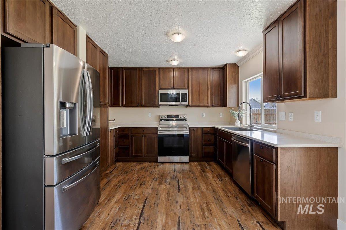 2824 Bristol Ave., Caldwell, Idaho 83605, 5 Bedrooms, 2.5 Bathrooms, Residential For Sale, Price $424,900, 98981308