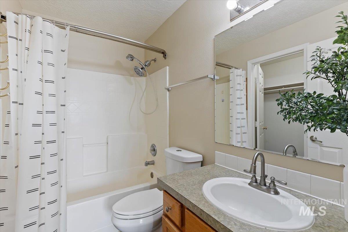 2824 Bristol Ave., Caldwell, Idaho 83605, 5 Bedrooms, 2.5 Bathrooms, Residential For Sale, Price $424,900, 98981308