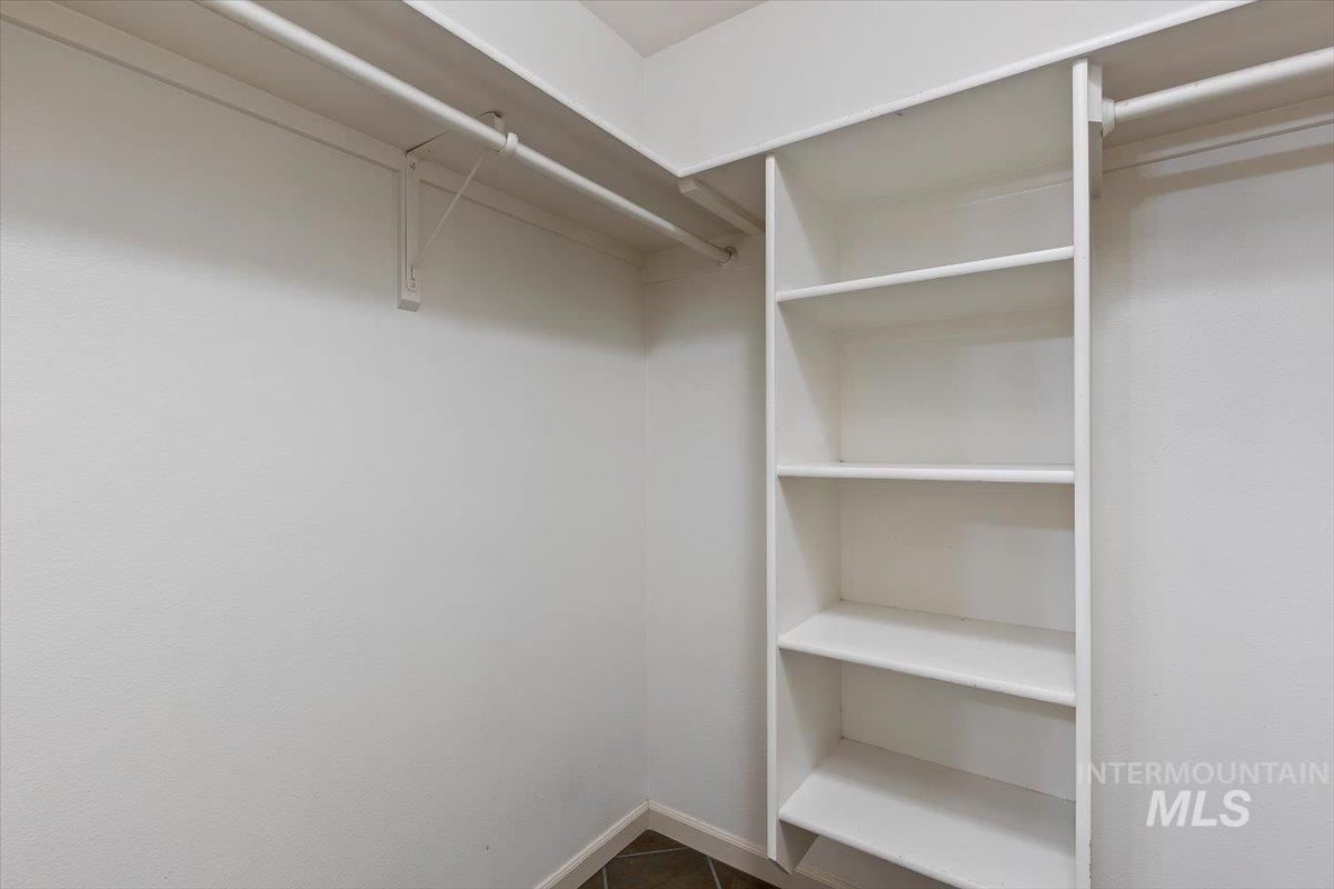 2824 Bristol Ave., Caldwell, Idaho 83605, 5 Bedrooms, 2.5 Bathrooms, Residential For Sale, Price $424,900, 98981308