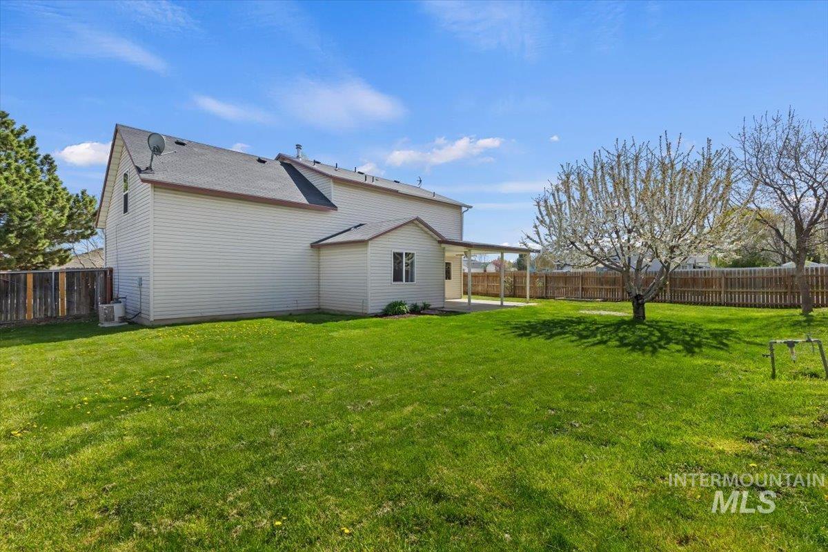 2824 Bristol Ave., Caldwell, Idaho 83605, 5 Bedrooms, 2.5 Bathrooms, Residential For Sale, Price $424,900, 98981308