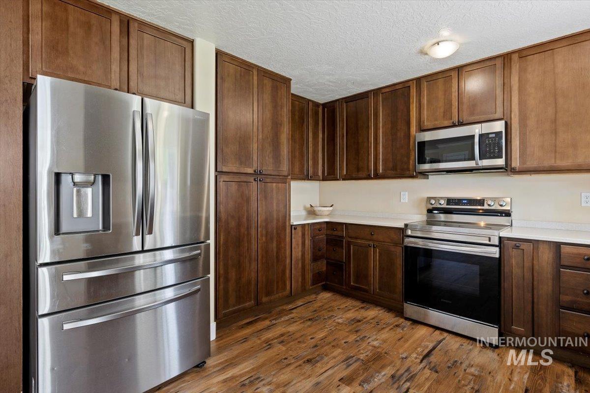 2824 Bristol Ave., Caldwell, Idaho 83605, 5 Bedrooms, 2.5 Bathrooms, Residential For Sale, Price $424,900, 98981308