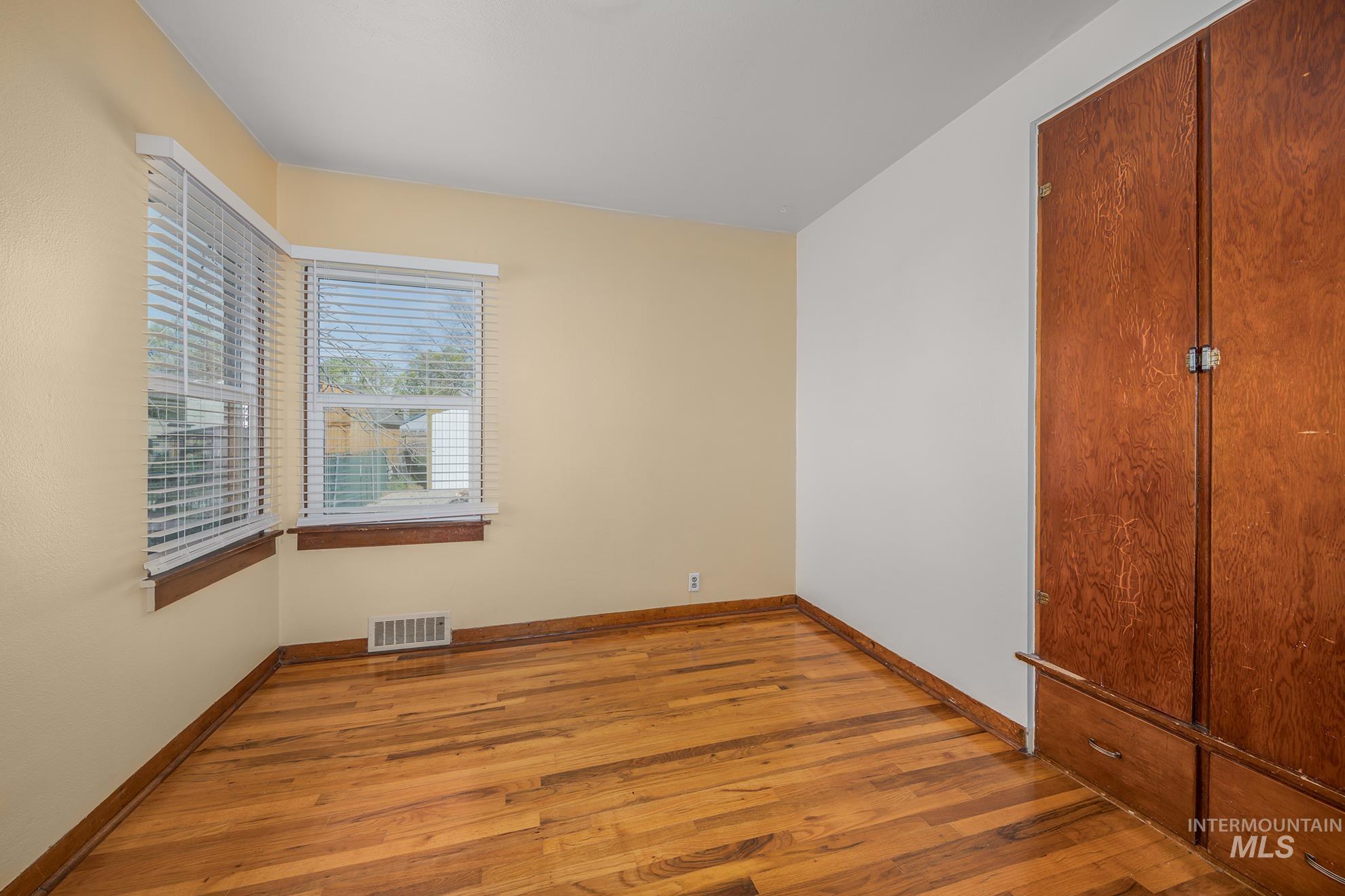 1016 W 5th, Weiser, Idaho 83672, 4 Bedrooms, 2 Bathrooms, Residential For Sale, Price $325,000, 98981310