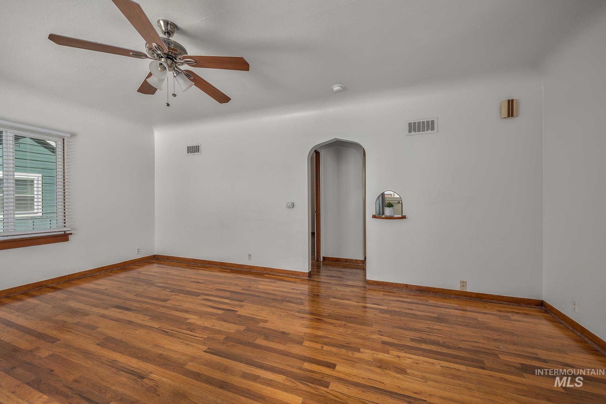 1016 W 5th, Weiser, Idaho 83672, 4 Bedrooms, 2 Bathrooms, Residential For Sale, Price $325,000, 98981310