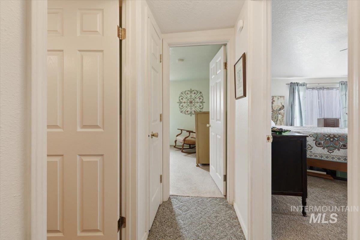 21454 Binford Dr, Greenleaf, Idaho 83626, 2 Bedrooms, 2 Bathrooms, Residential For Sale, Price $395,000, 98981311