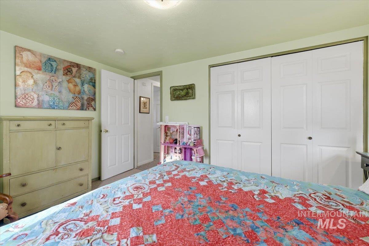 21454 Binford Dr, Greenleaf, Idaho 83626, 2 Bedrooms, 2 Bathrooms, Residential For Sale, Price $395,000, 98981311