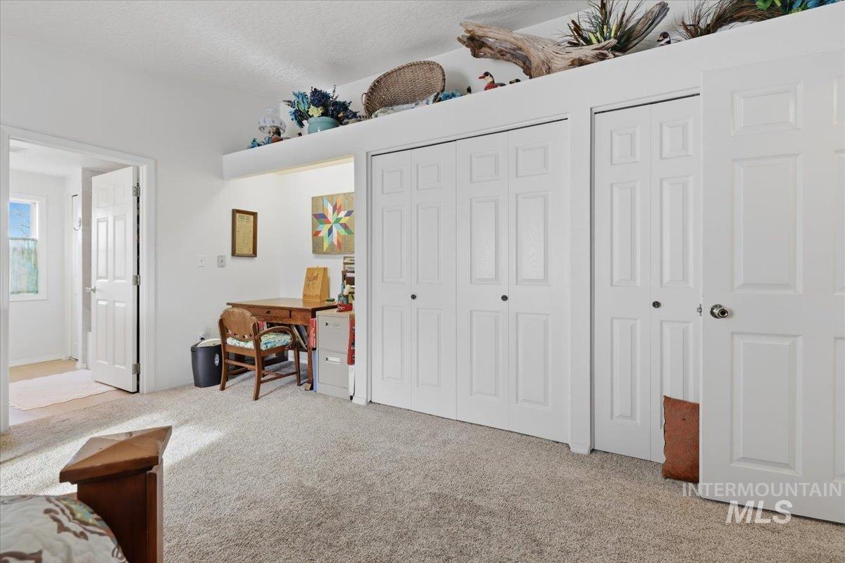 21454 Binford Dr, Greenleaf, Idaho 83626, 2 Bedrooms, 2 Bathrooms, Residential For Sale, Price $395,000, 98981311