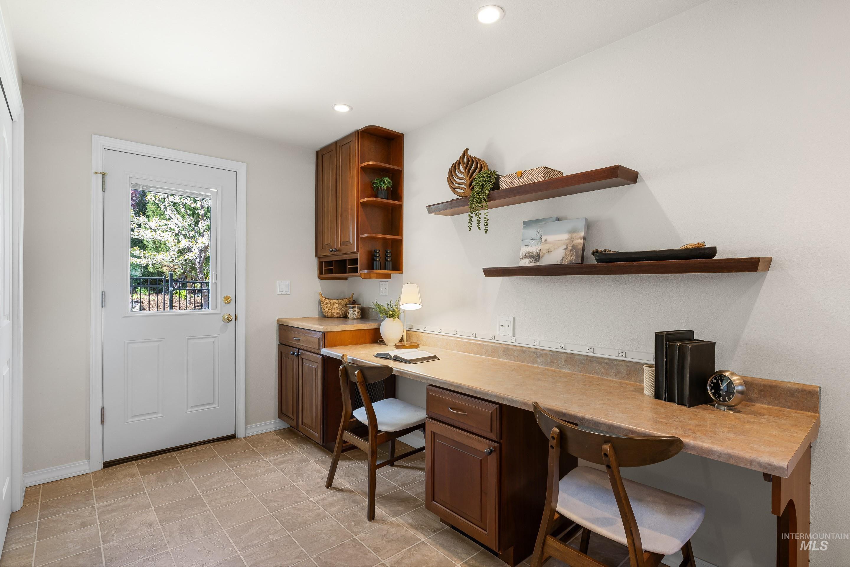 5663 E Gateway Dr, Boise, Idaho 83716, 5 Bedrooms, 3 Bathrooms, Residential For Sale, Price $1,049,000, 98981314