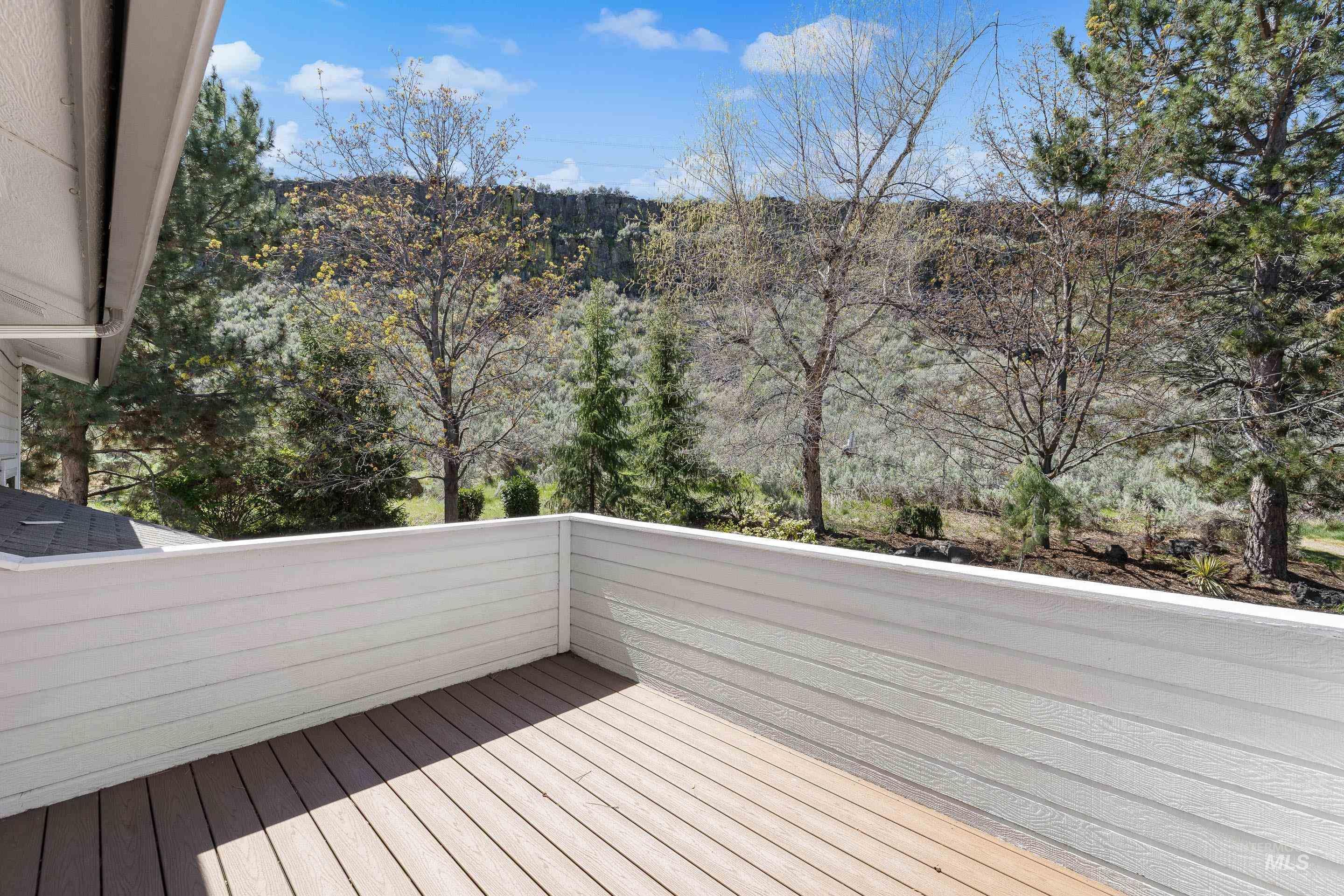 5663 E Gateway Dr, Boise, Idaho 83716, 5 Bedrooms, 3 Bathrooms, Residential For Sale, Price $1,049,000, 98981314