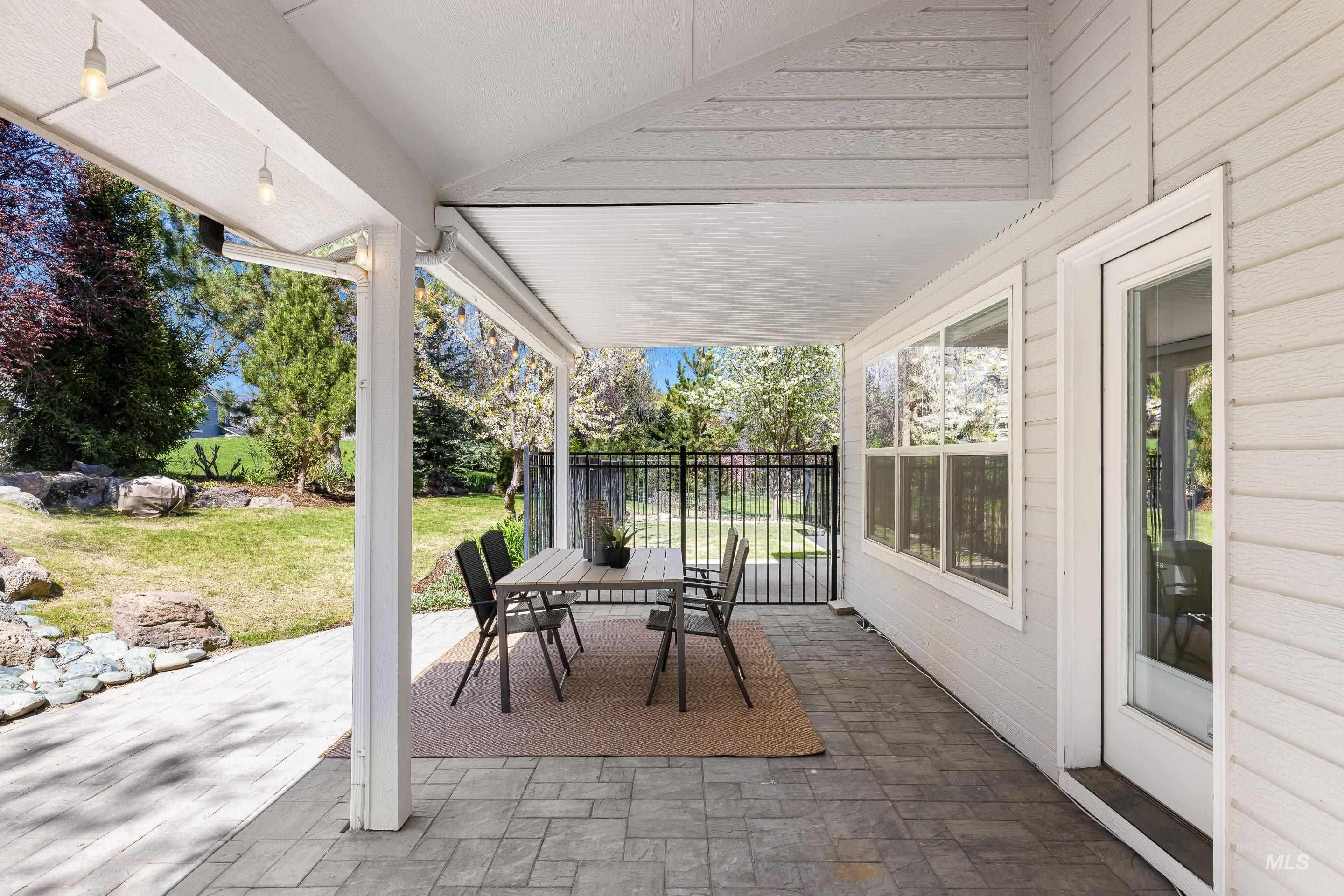 5663 E Gateway Dr, Boise, Idaho 83716, 5 Bedrooms, 3 Bathrooms, Residential For Sale, Price $1,049,000, 98981314