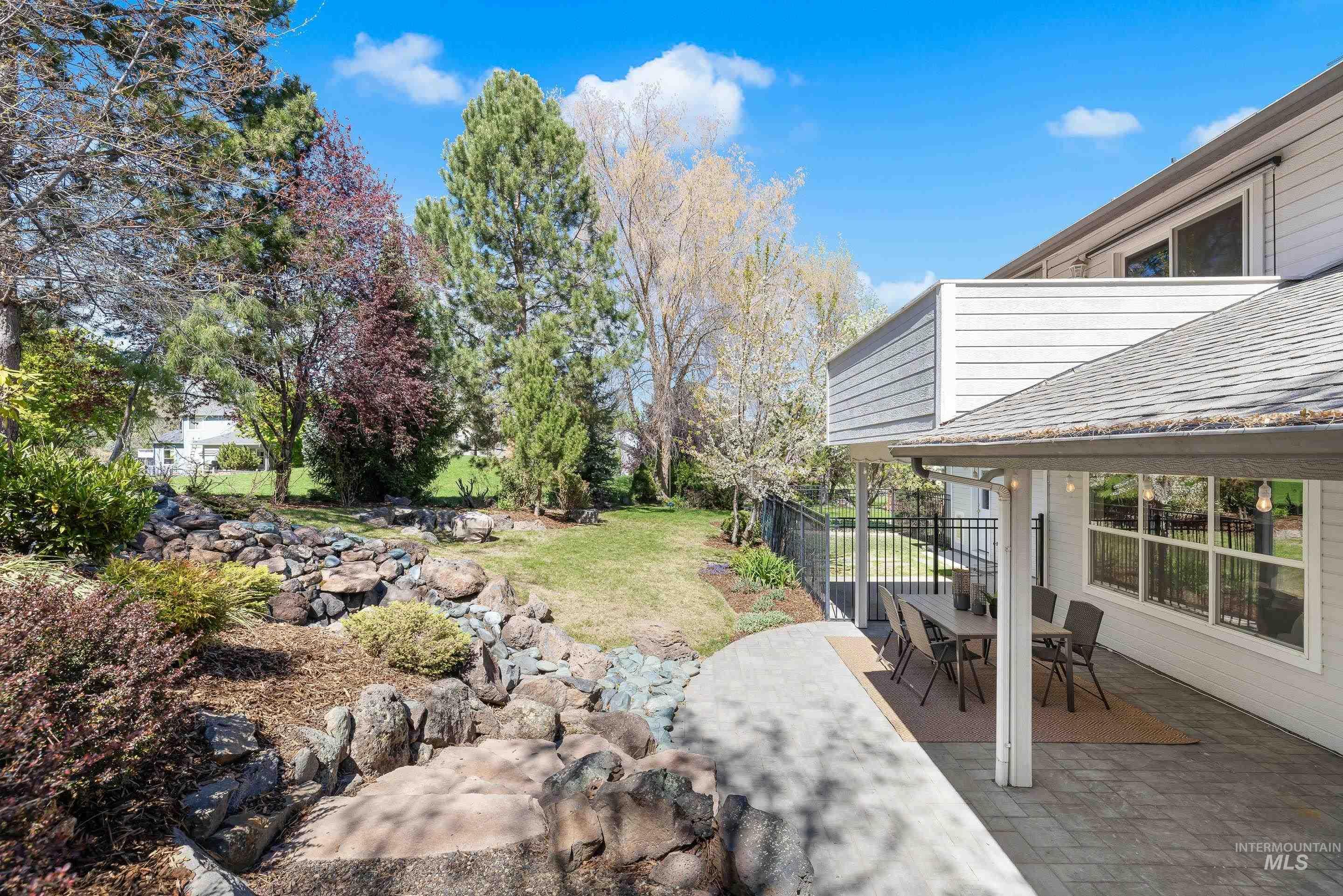 5663 E Gateway Dr, Boise, Idaho 83716, 5 Bedrooms, 3 Bathrooms, Residential For Sale, Price $1,049,000, 98981314