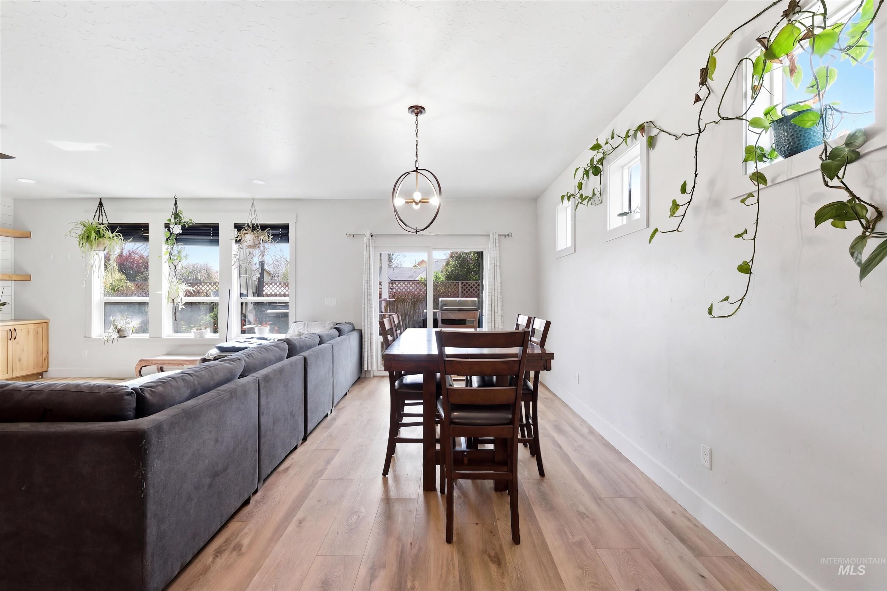 9719 W Sunflower Ln, Boise, Idaho 83704, 3 Bedrooms, 2 Bathrooms, Residential For Sale, Price $549,000, 98981318