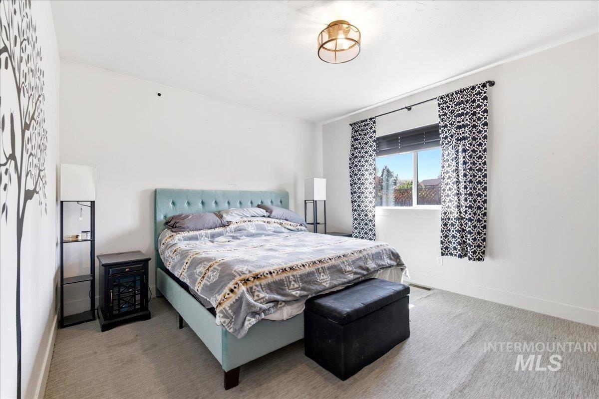 9719 W Sunflower Ln, Boise, Idaho 83704, 3 Bedrooms, 2 Bathrooms, Residential For Sale, Price $549,000, 98981318