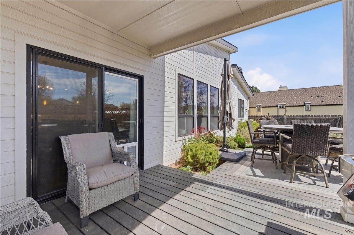 9719 W Sunflower Ln, Boise, Idaho 83704, 3 Bedrooms, 2 Bathrooms, Residential For Sale, Price $549,000, 98981318