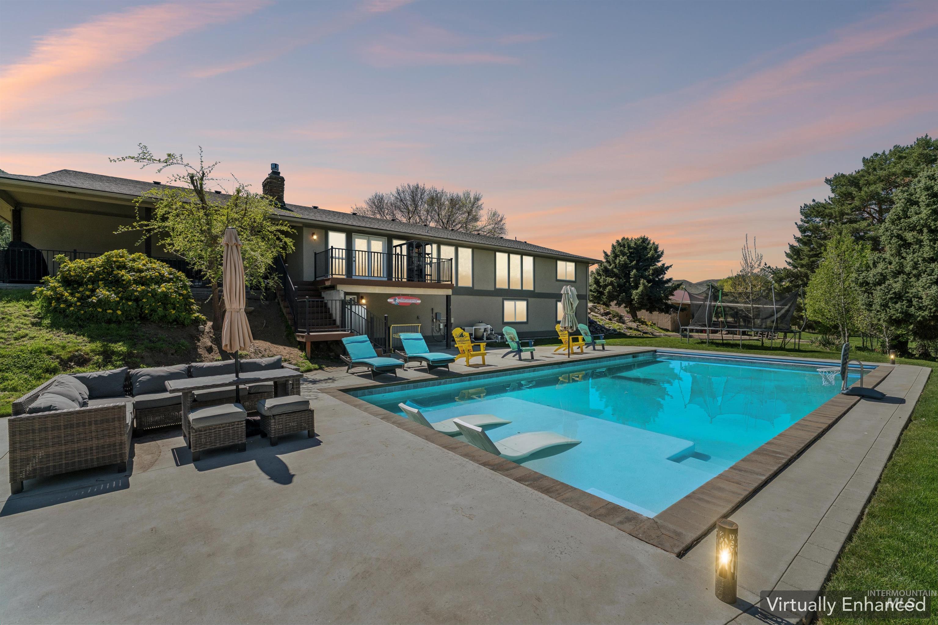 1050 W South Slope Rd., Emmett, Idaho 83617, 5 Bedrooms, 3 Bathrooms, Residential For Sale, Price $1,299,900, 98981320