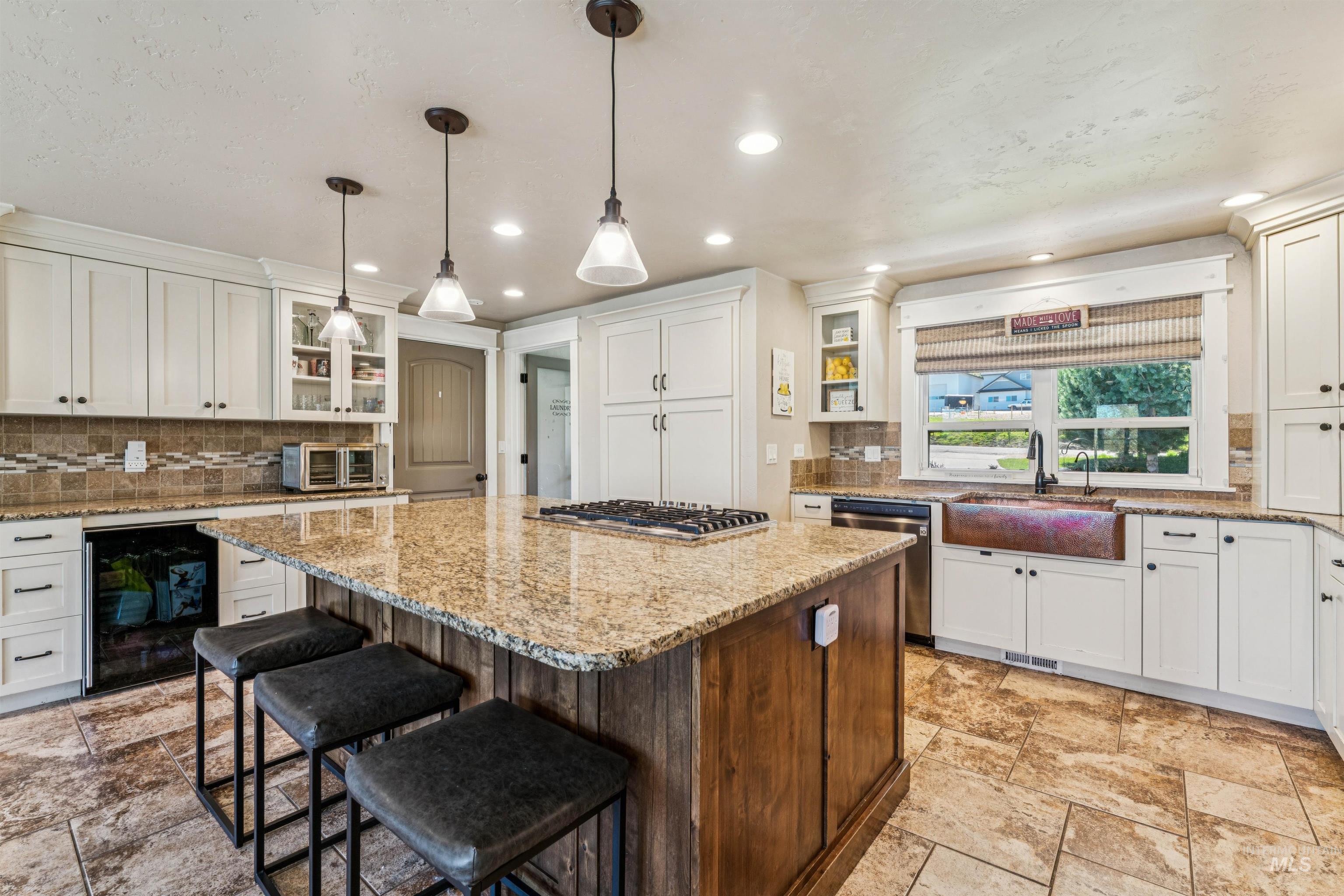 1050 W South Slope Rd., Emmett, Idaho 83617, 5 Bedrooms, 3 Bathrooms, Residential For Sale, Price $1,299,900, 98981320