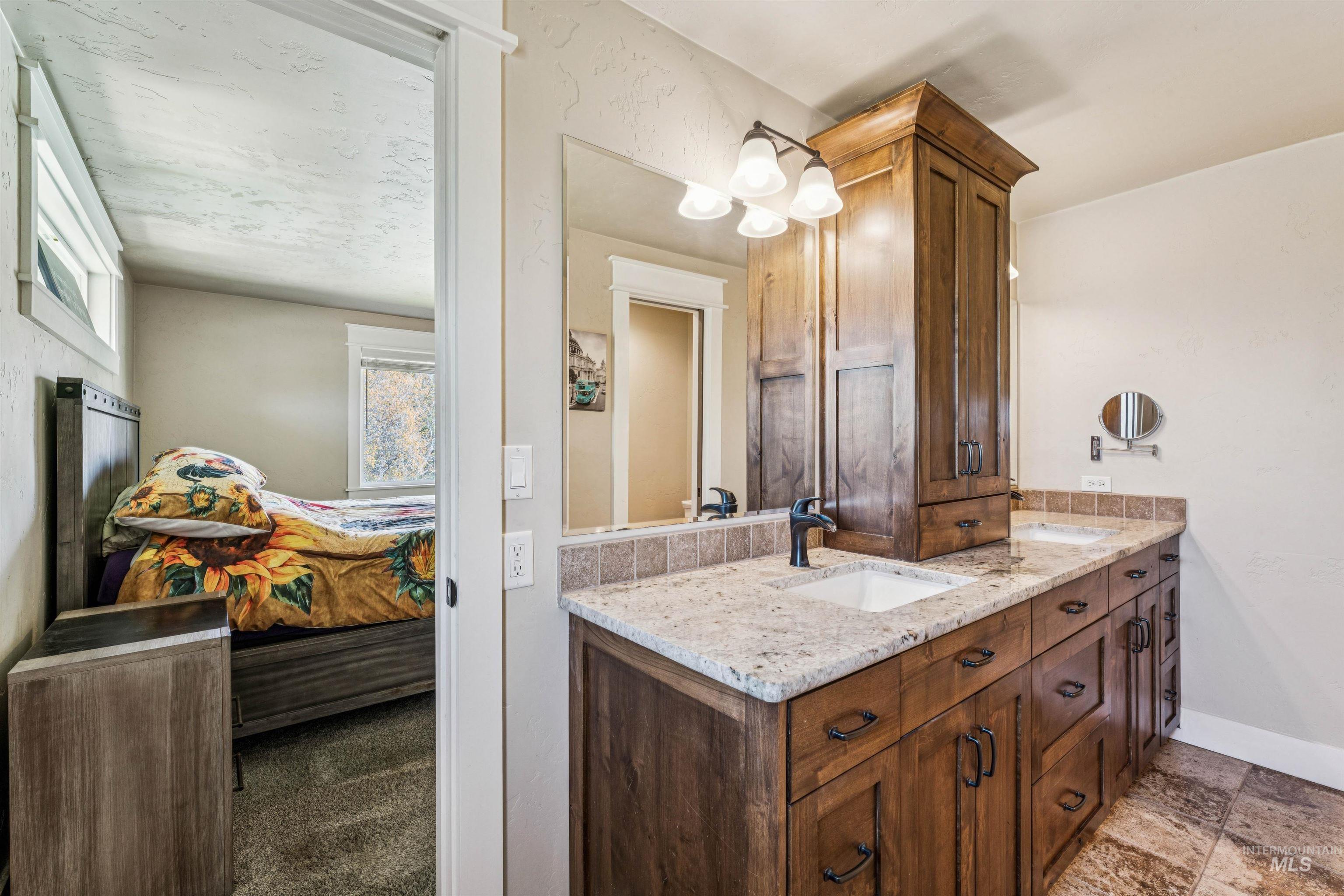 1050 W South Slope Rd., Emmett, Idaho 83617, 5 Bedrooms, 3 Bathrooms, Residential For Sale, Price $1,299,900, 98981320