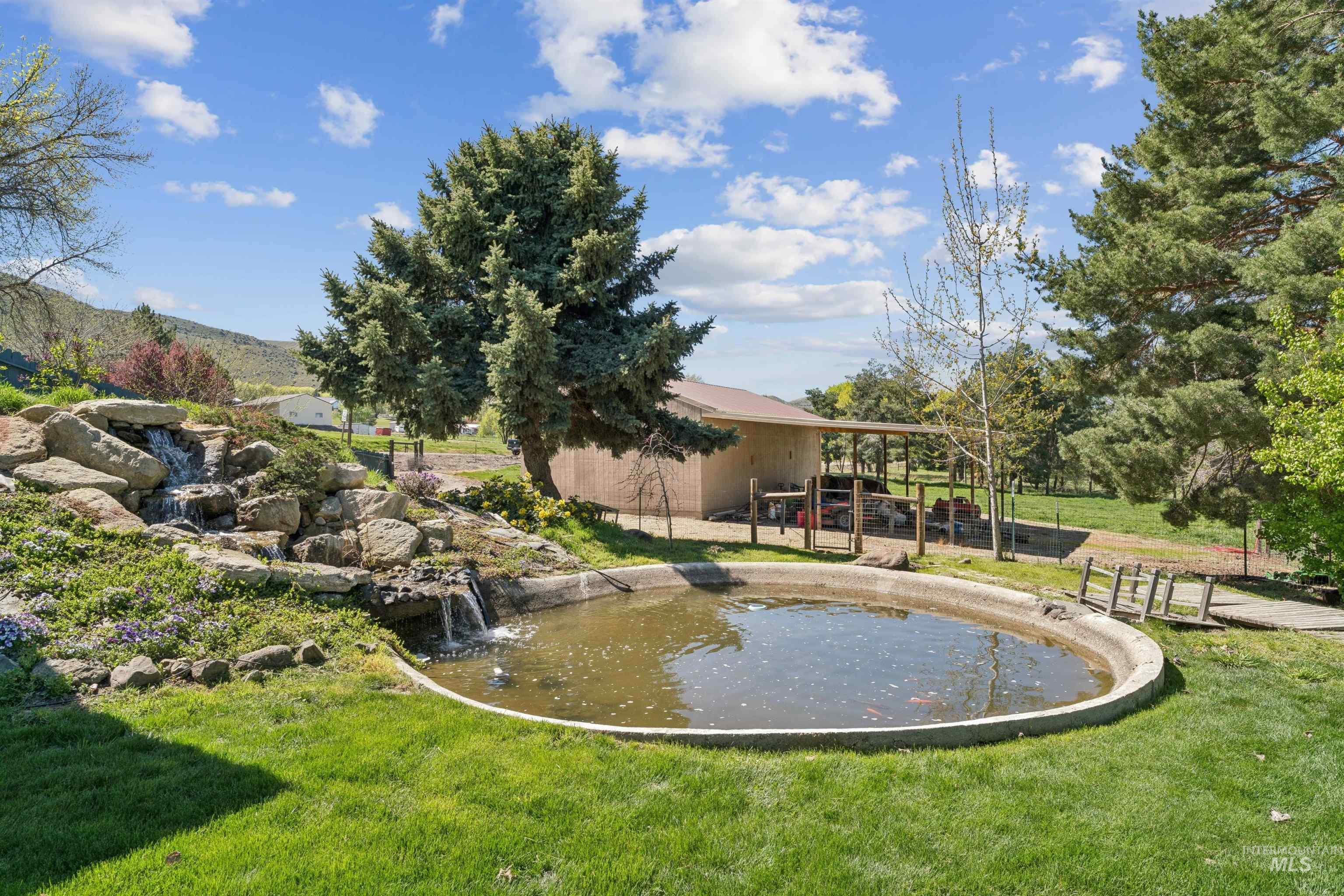 1050 W South Slope Rd., Emmett, Idaho 83617, 5 Bedrooms, 3 Bathrooms, Residential For Sale, Price $1,299,900, 98981320