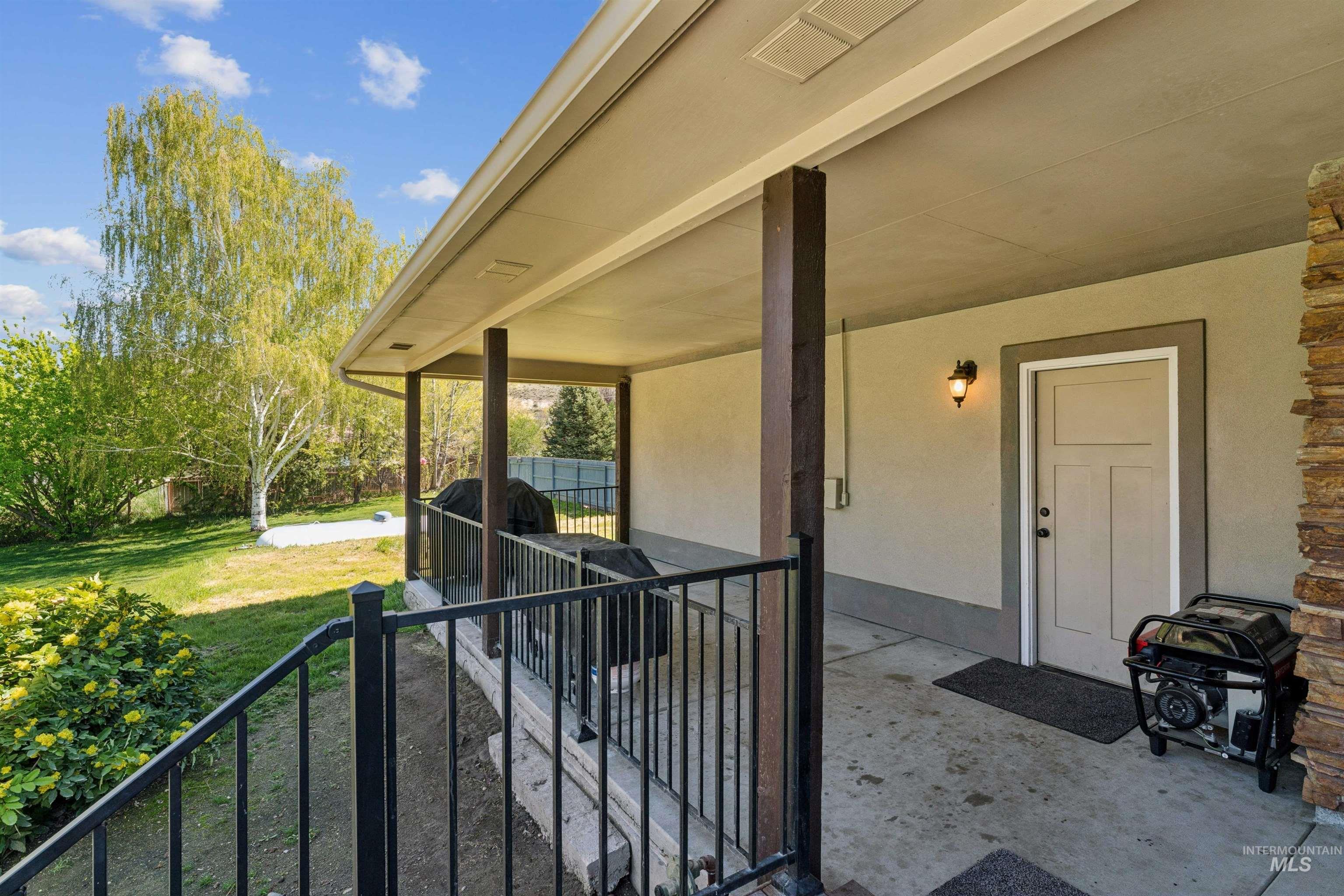 1050 W South Slope Rd., Emmett, Idaho 83617, 5 Bedrooms, 3 Bathrooms, Residential For Sale, Price $1,299,900, 98981320