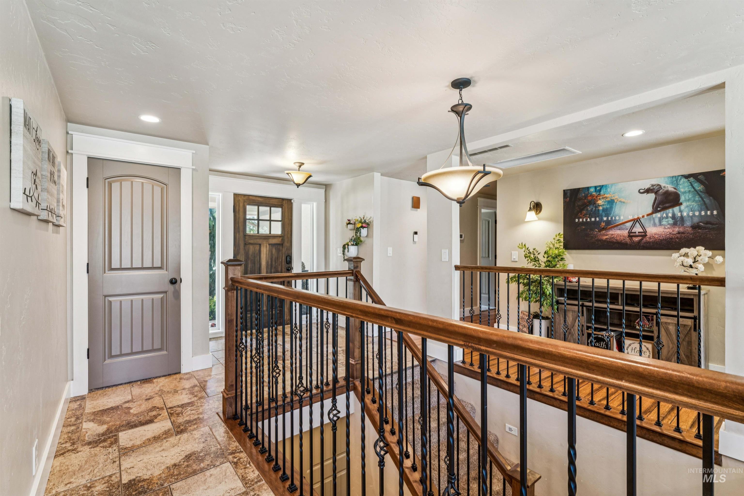 1050 W South Slope Rd., Emmett, Idaho 83617, 5 Bedrooms, 3 Bathrooms, Residential For Sale, Price $1,299,900, 98981320