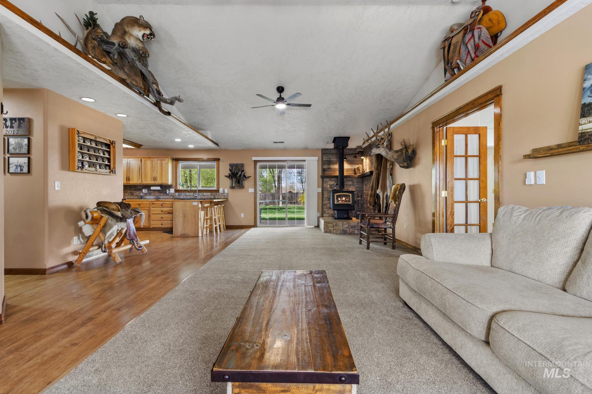 27 N Pit Lane, Nampa, Idaho 83687, 3 Bedrooms, 2 Bathrooms, Residential For Sale, Price $769,000, 98981321