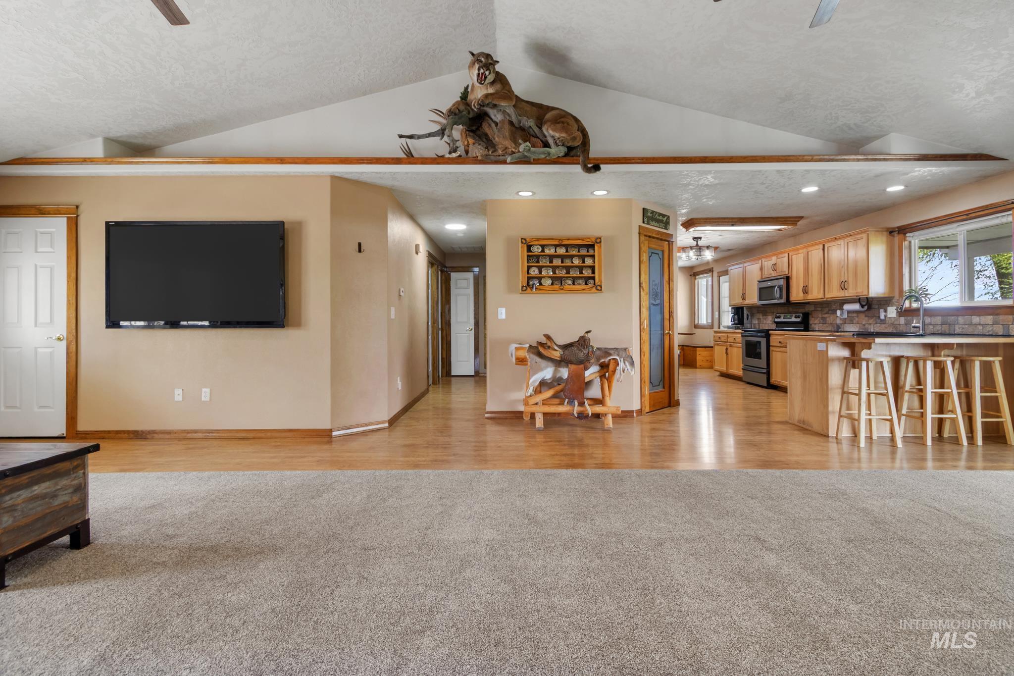 27 N Pit Lane, Nampa, Idaho 83687, 3 Bedrooms, 2 Bathrooms, Residential For Sale, Price $769,000, 98981321