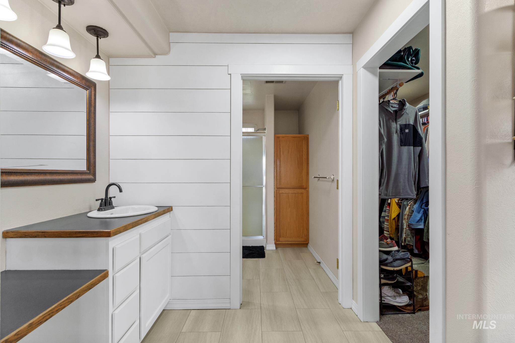 27 N Pit Lane, Nampa, Idaho 83687, 3 Bedrooms, 2 Bathrooms, Residential For Sale, Price $769,000, 98981321