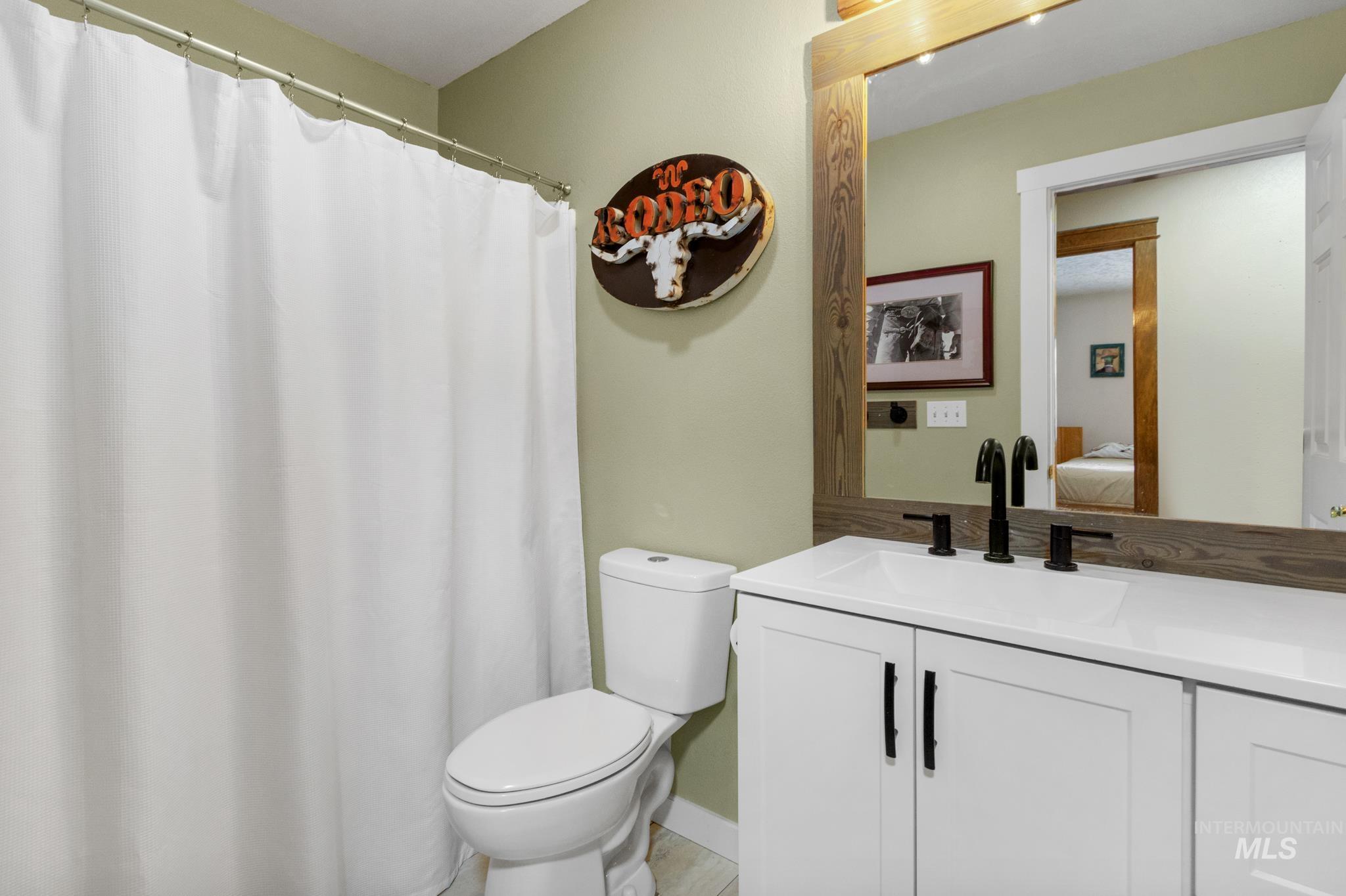 27 N Pit Lane, Nampa, Idaho 83687, 3 Bedrooms, 2 Bathrooms, Residential For Sale, Price $769,000, 98981321