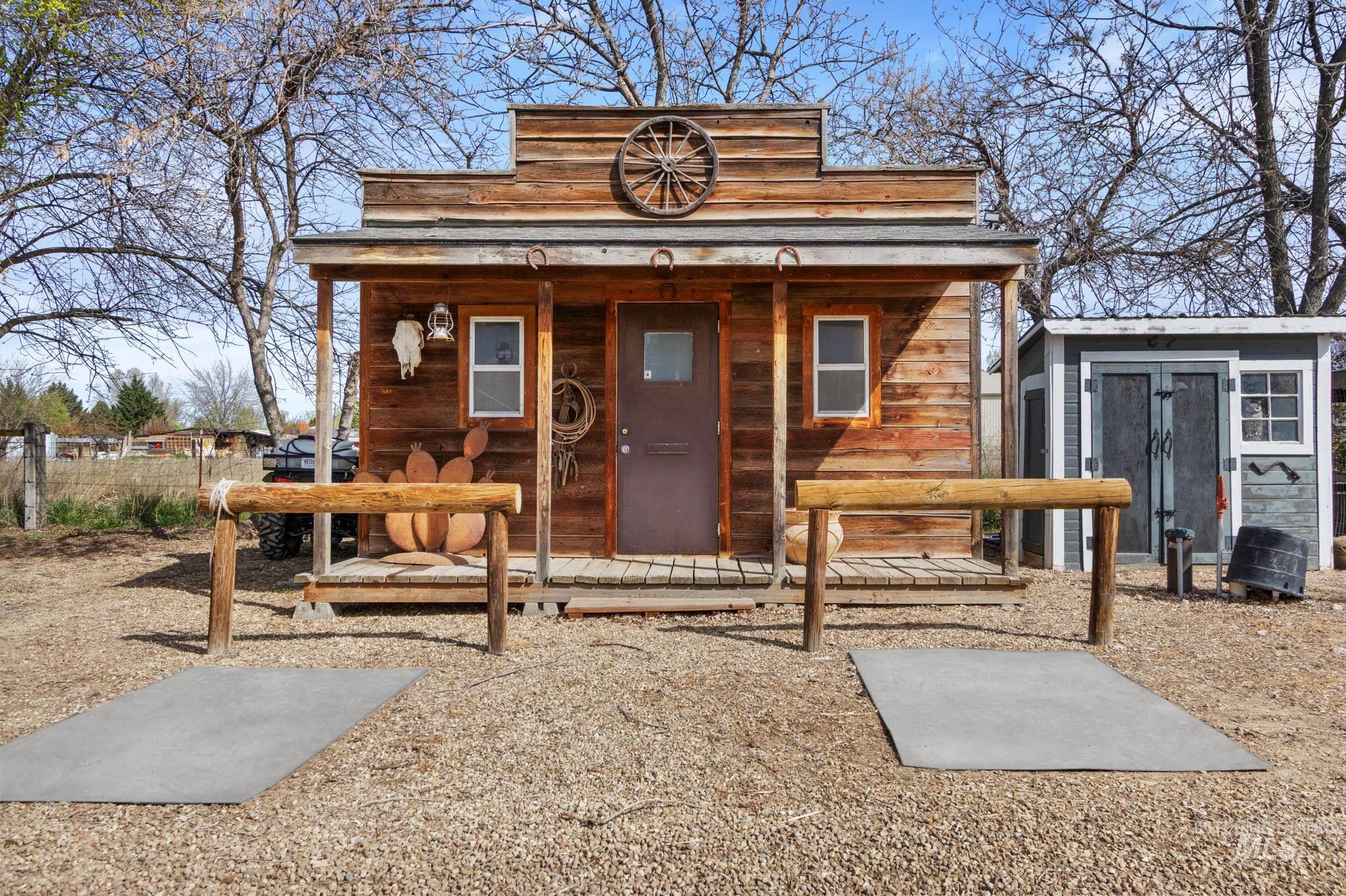 27 N Pit Lane, Nampa, Idaho 83687, 3 Bedrooms, 2 Bathrooms, Residential For Sale, Price $769,000, 98981321