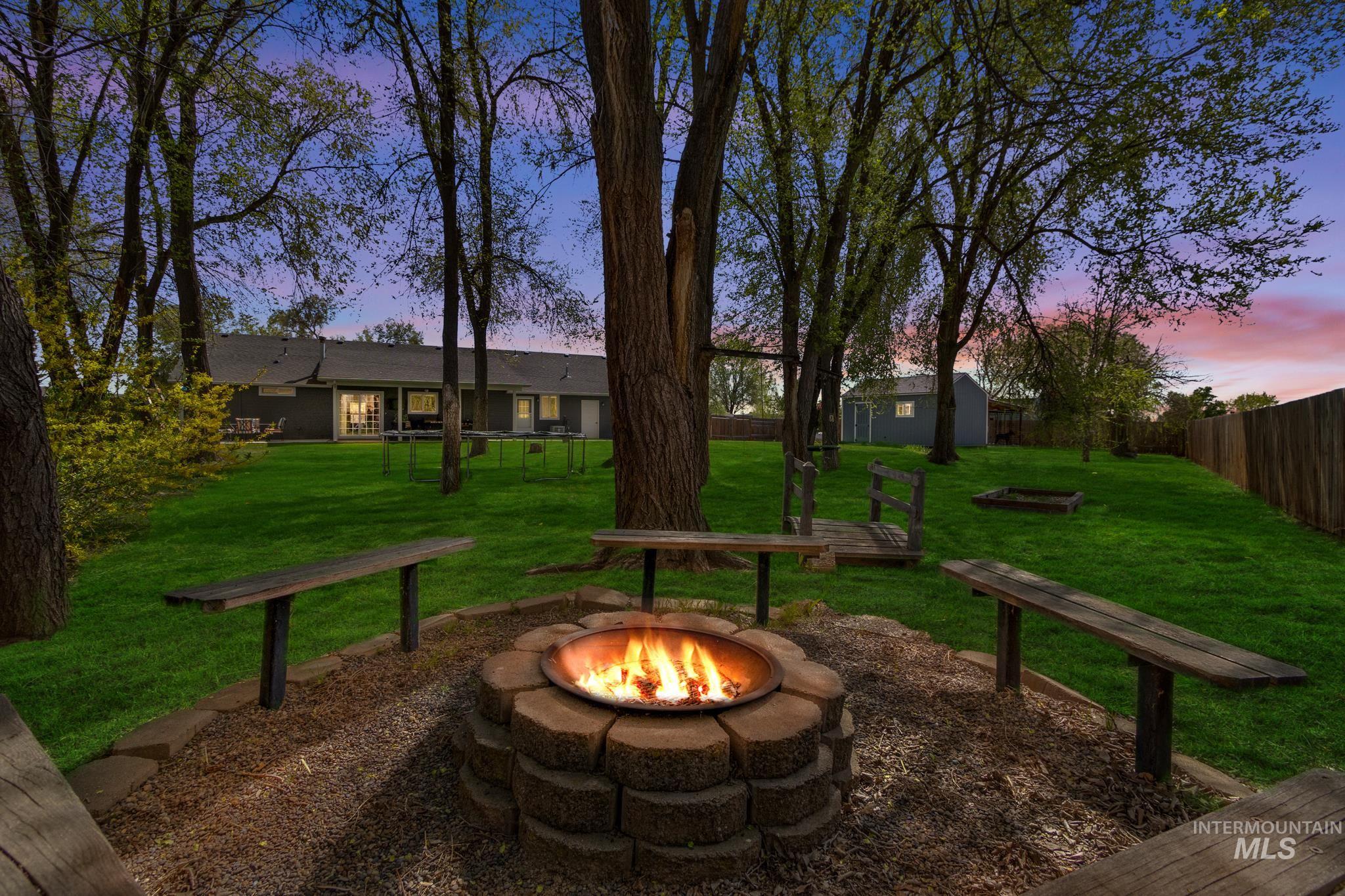 27 N Pit Lane, Nampa, Idaho 83687, 3 Bedrooms, 2 Bathrooms, Residential For Sale, Price $769,000, 98981321