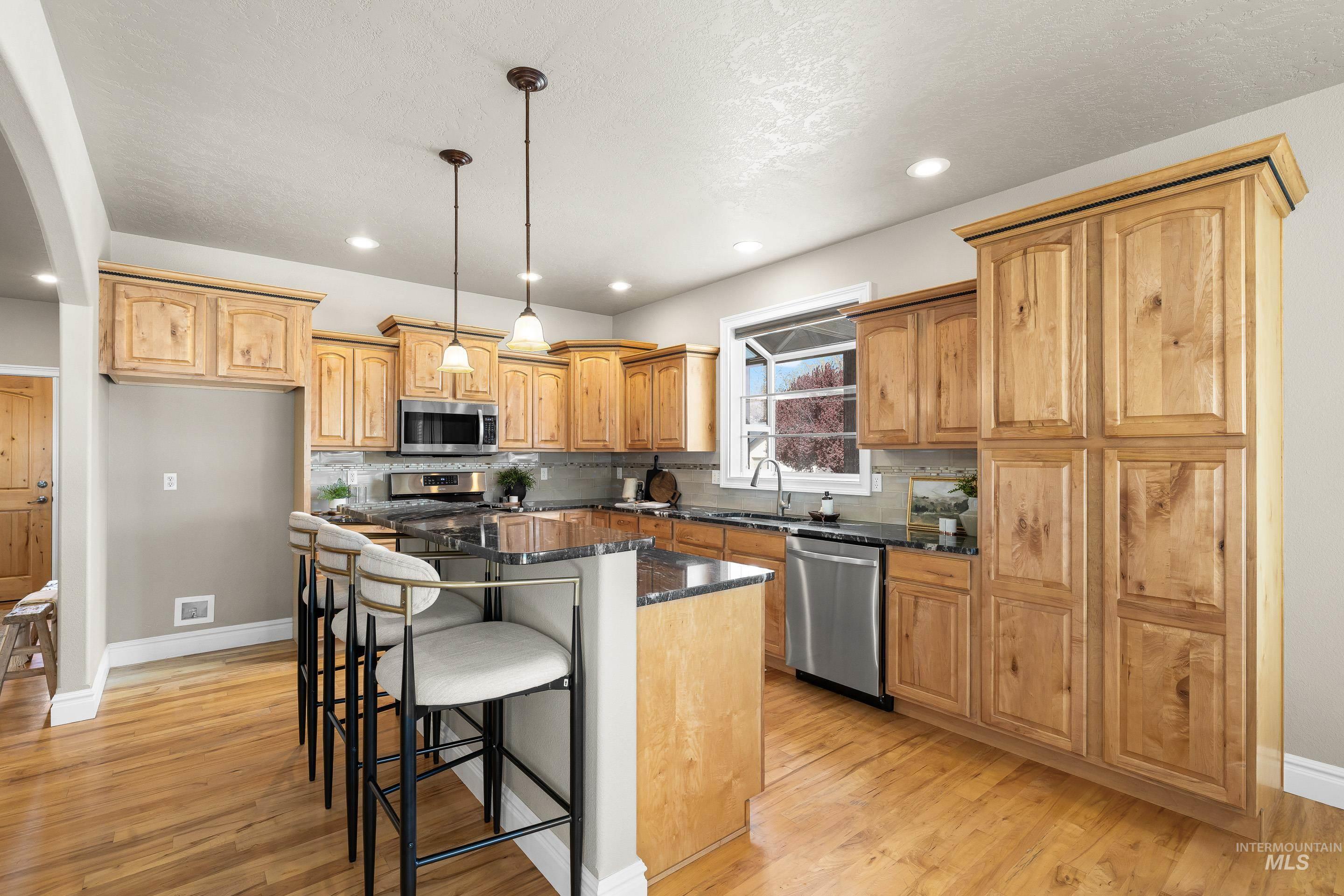 4270 S Varian Ave, Boise, Idaho 83709-5896, 4 Bedrooms, 3.5 Bathrooms, Residential For Sale, Price $698,000, 98981322