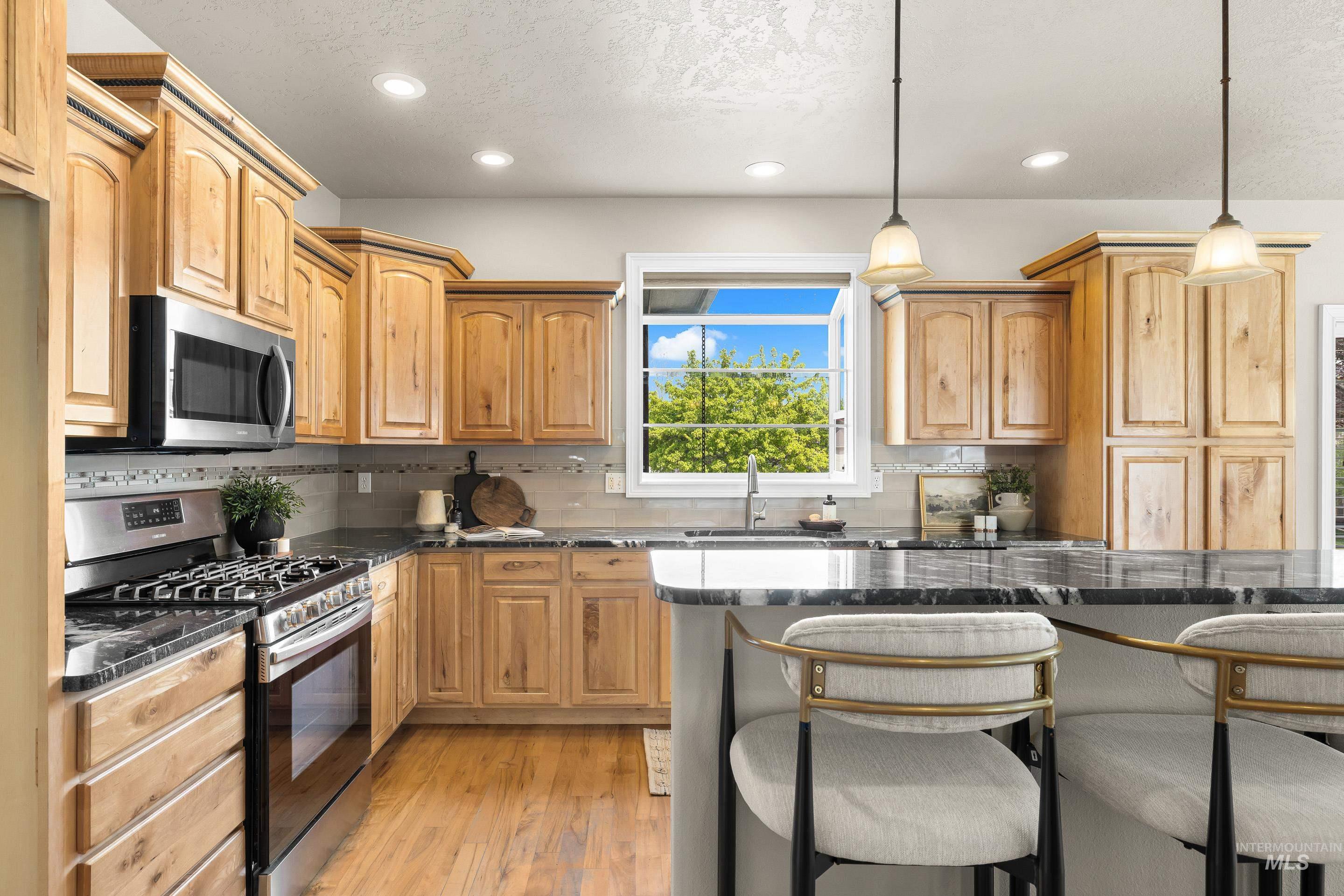 4270 S Varian Ave, Boise, Idaho 83709-5896, 4 Bedrooms, 3.5 Bathrooms, Residential For Sale, Price $698,000, 98981322