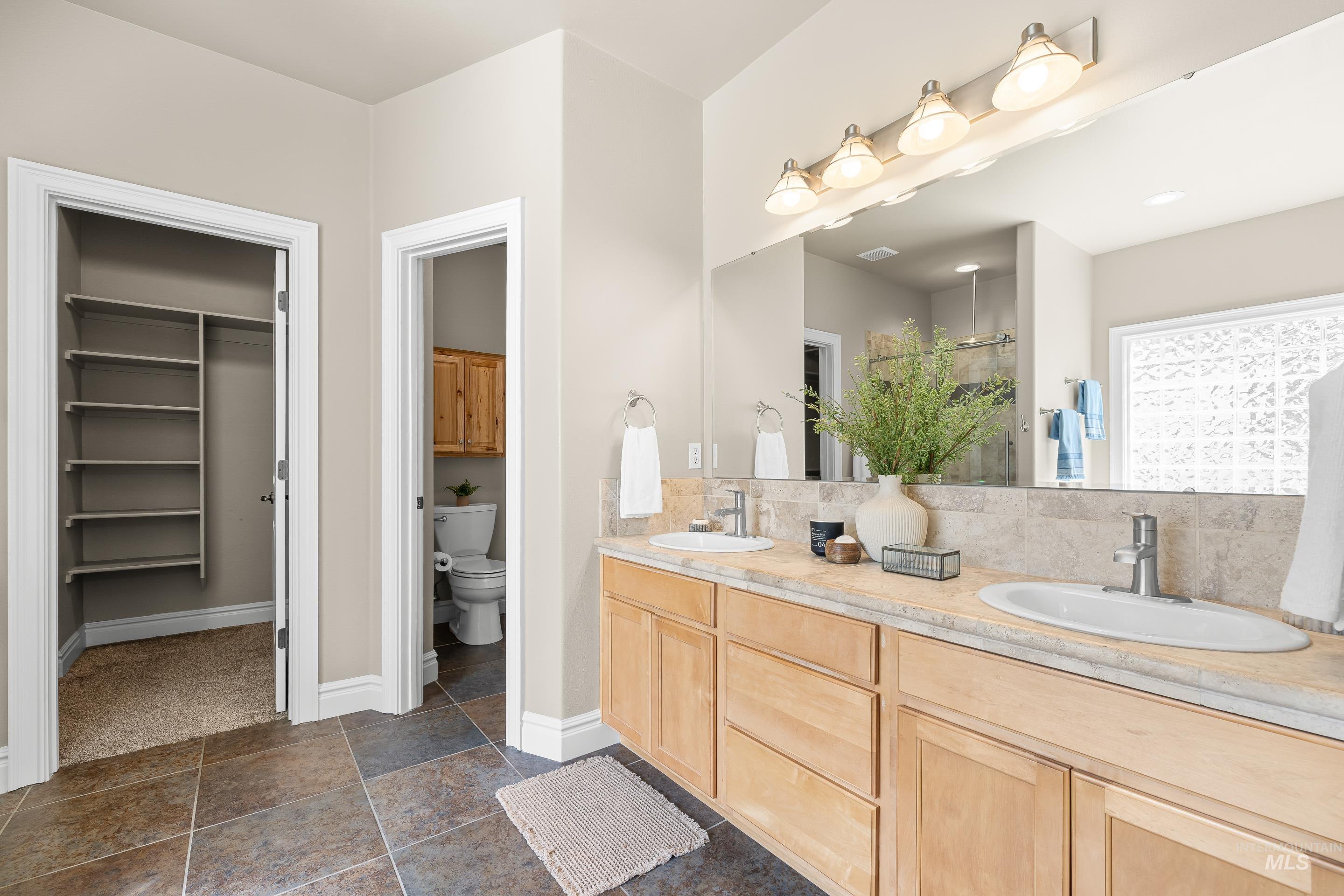 4270 S Varian Ave, Boise, Idaho 83709-5896, 4 Bedrooms, 3.5 Bathrooms, Residential For Sale, Price $698,000, 98981322