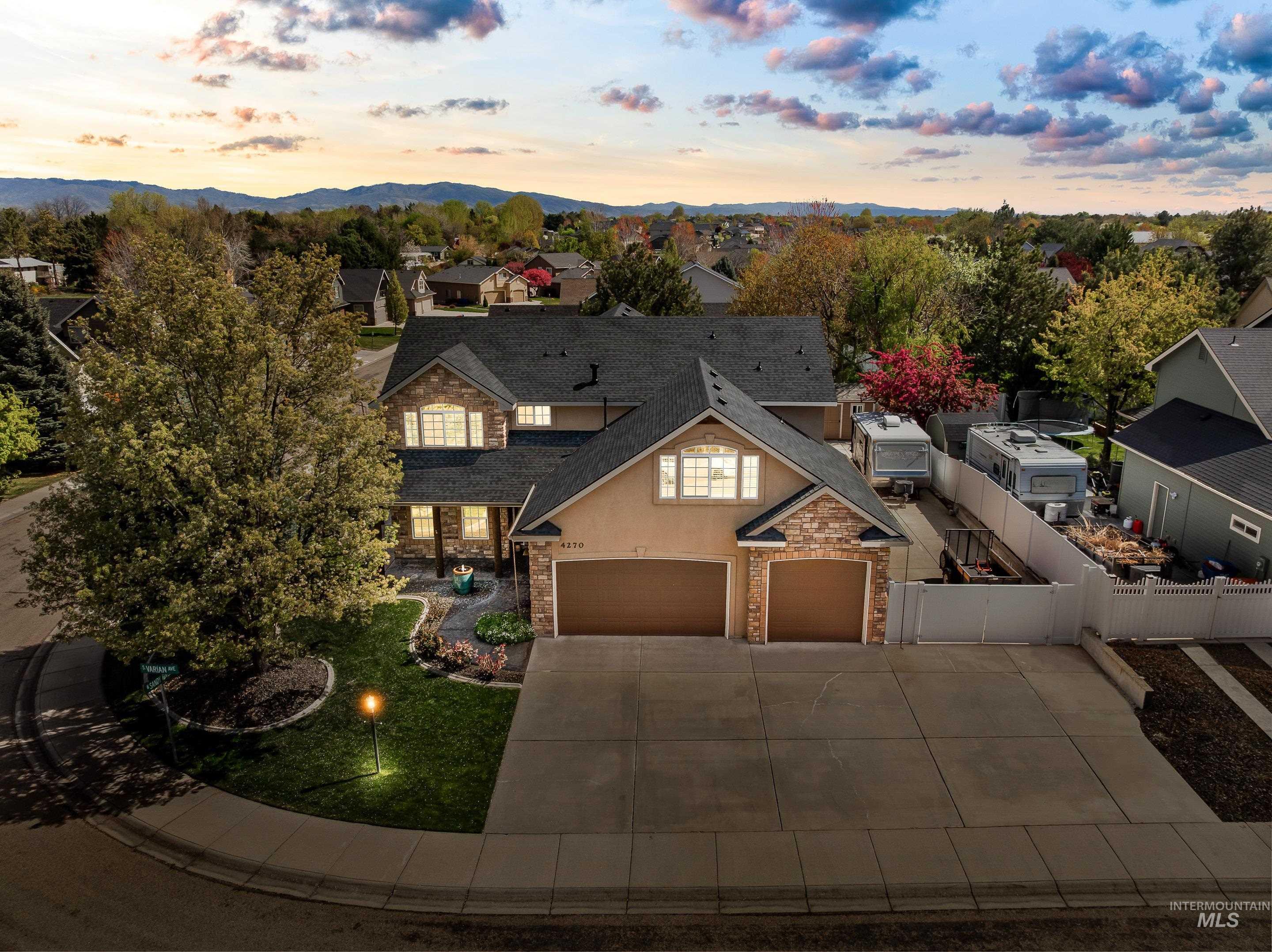 4270 S Varian Ave, Boise, Idaho 83709-5896, 4 Bedrooms, 3.5 Bathrooms, Residential For Sale, Price $698,000, 98981322