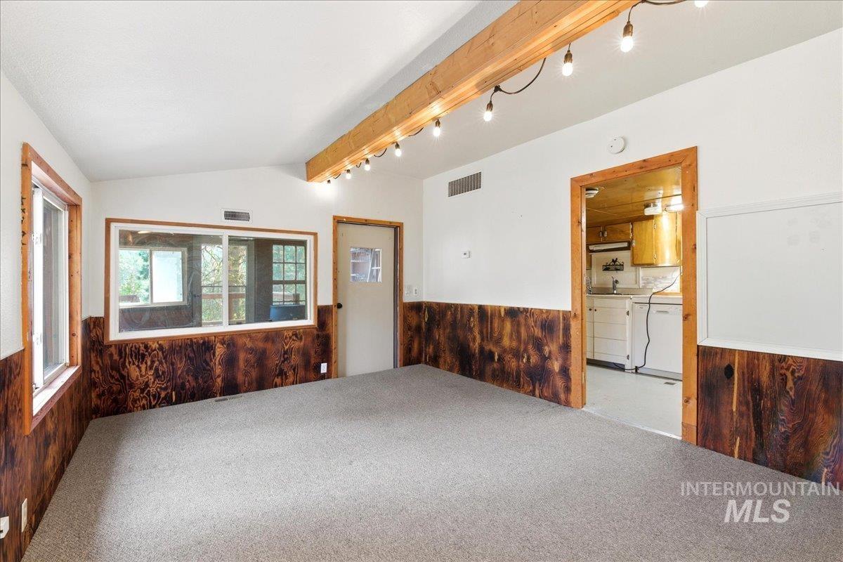 6 Rattlesnake Rd, Boise, Idaho 83716-3102, 2 Bedrooms, 1 Bathroom, Residential For Sale, Price $330,000, 98981325