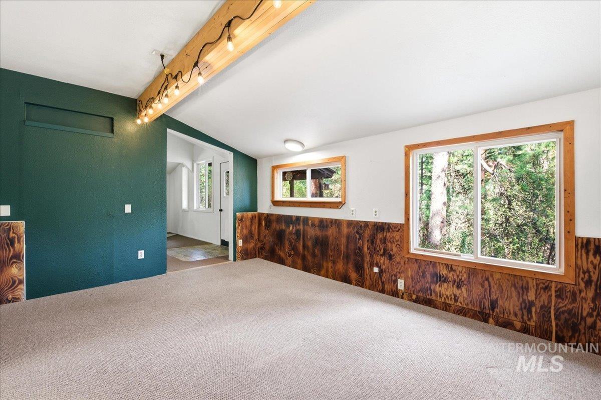 6 Rattlesnake Rd, Boise, Idaho 83716-3102, 2 Bedrooms, 1 Bathroom, Residential For Sale, Price $330,000,MLS 98981325