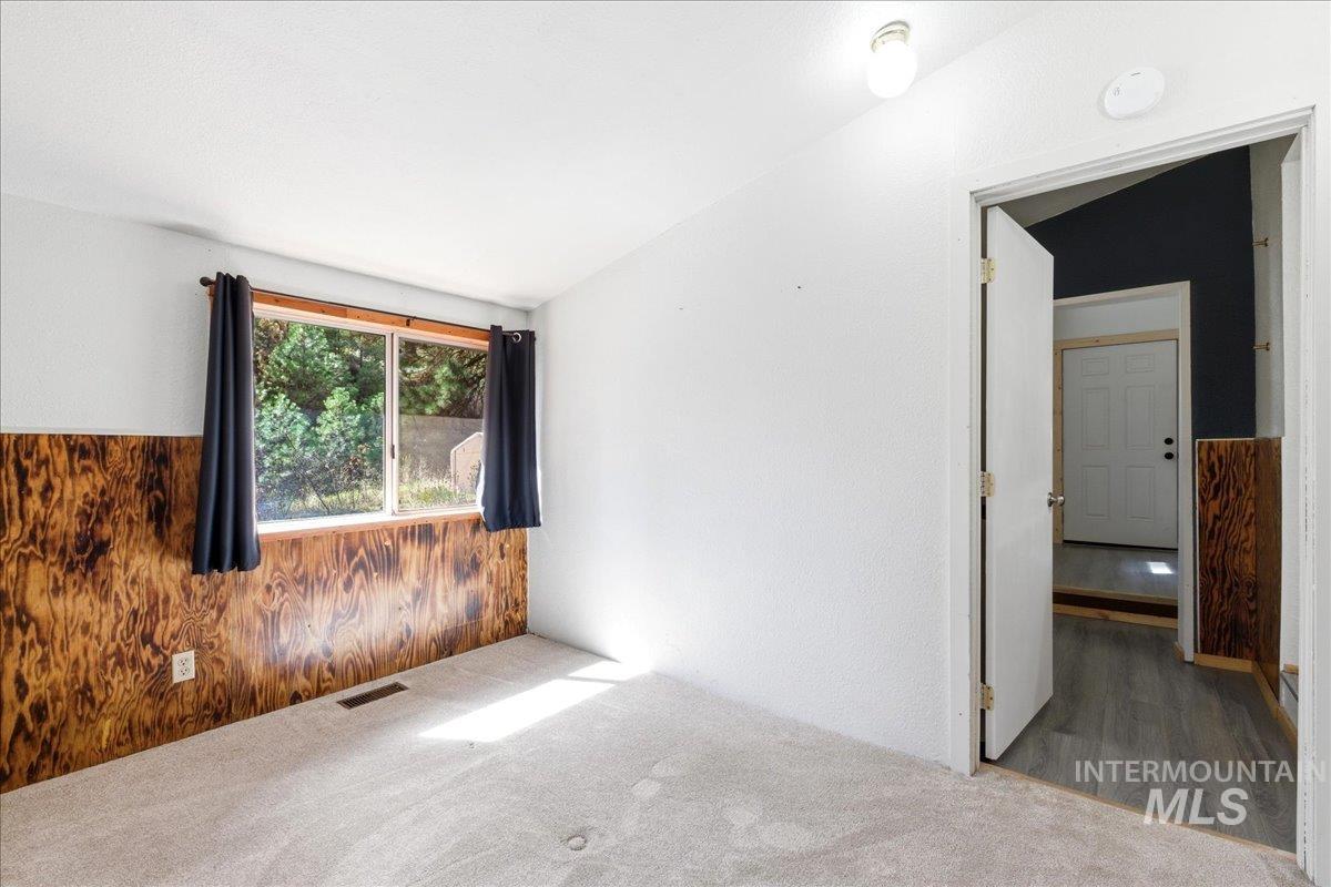 6 Rattlesnake Rd, Boise, Idaho 83716-3102, 2 Bedrooms, 1 Bathroom, Residential For Sale, Price $330,000, 98981325